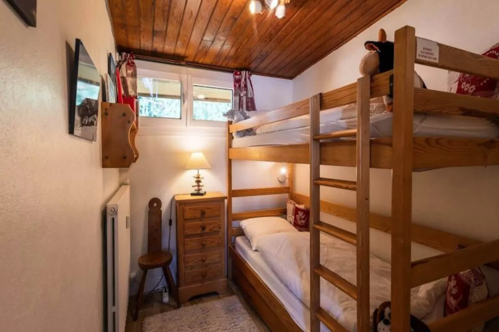 Résidence Les Caquelons-Niet-getagd