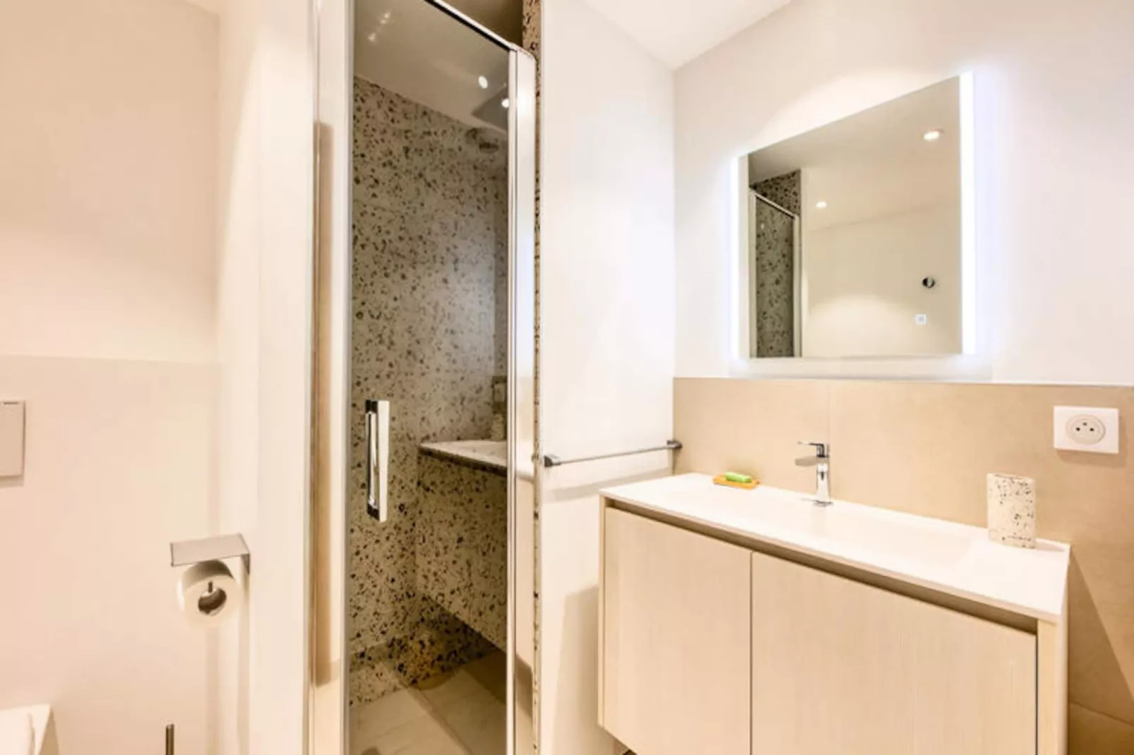 Résidence Adelie-Niet-getagd