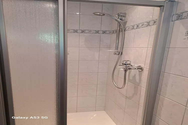 Apartment Hannelore B / 4 P-Badkamer