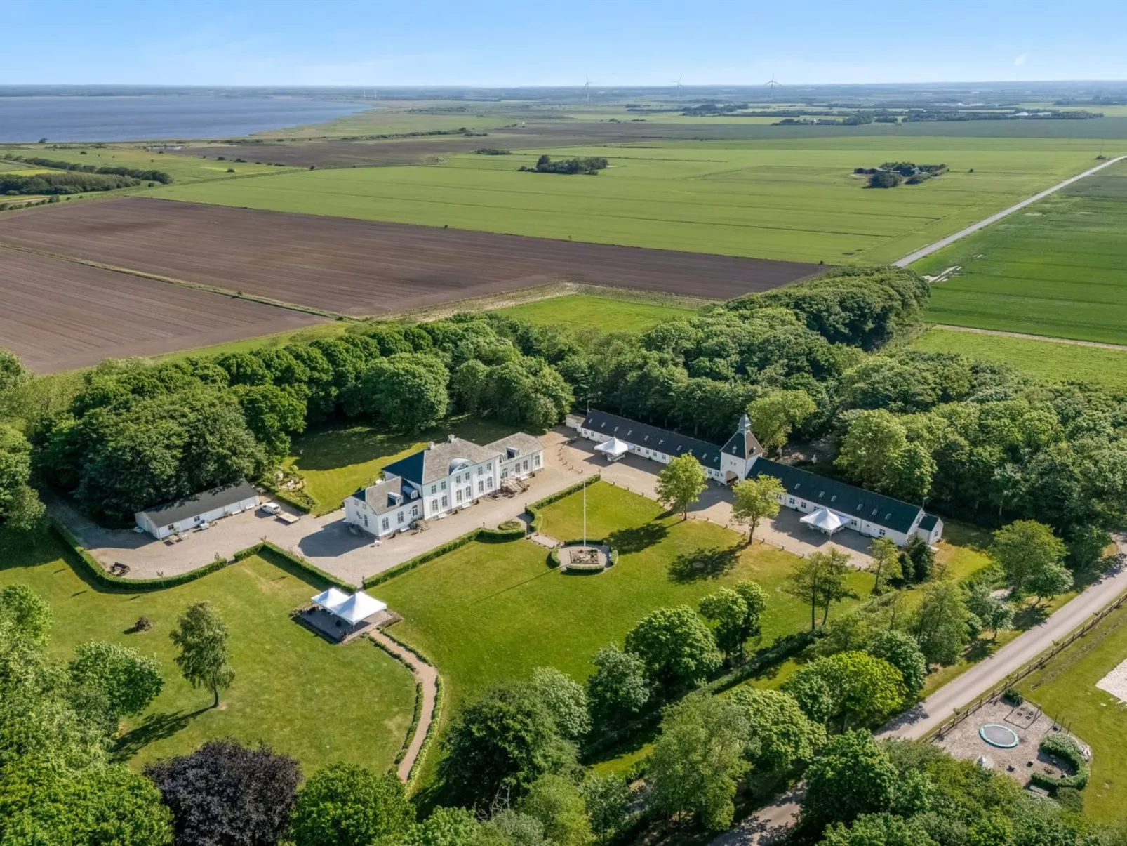 "Edine" - 4.5km from the sea-Buiten