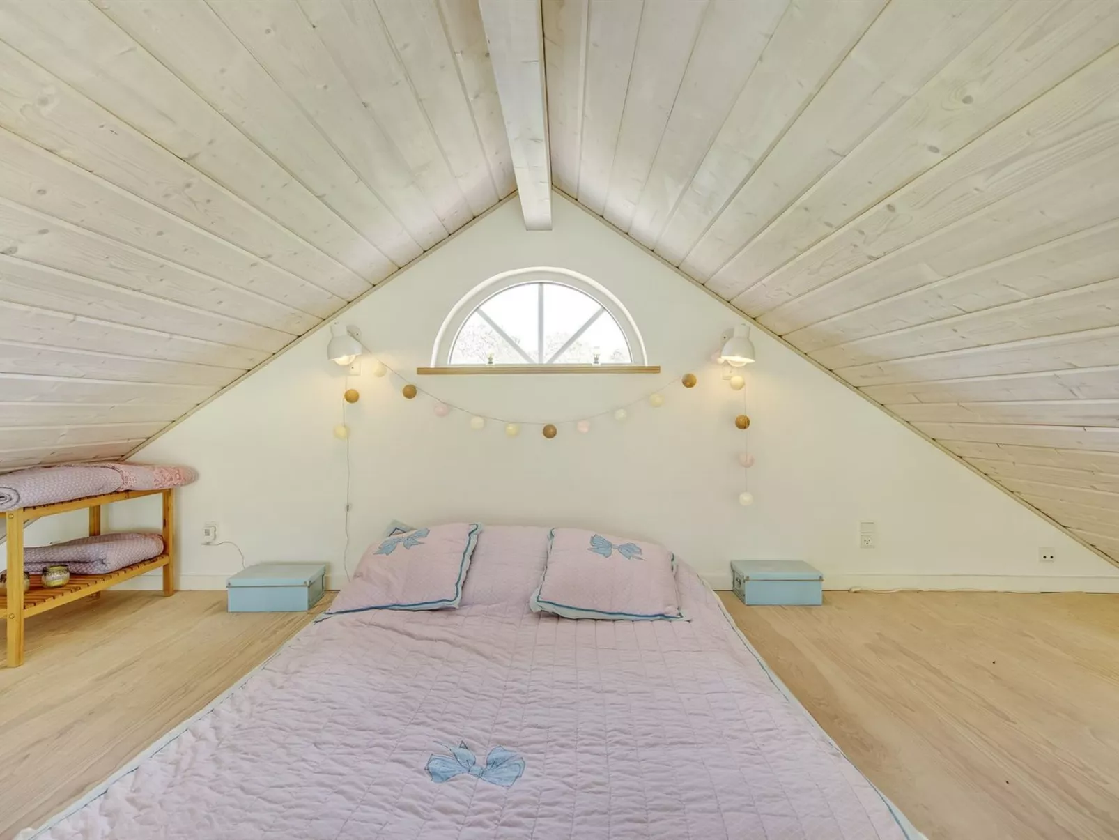 "Bernadete" - 50m to the fjord-Binnen