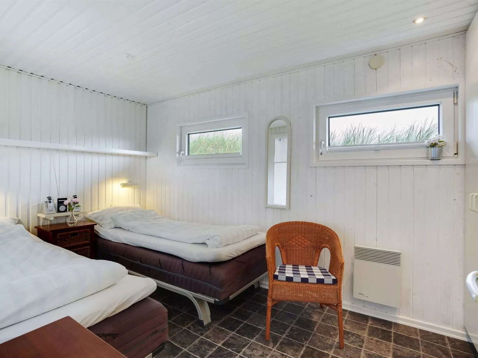 "Henric" - 100m from the sea-Binnen