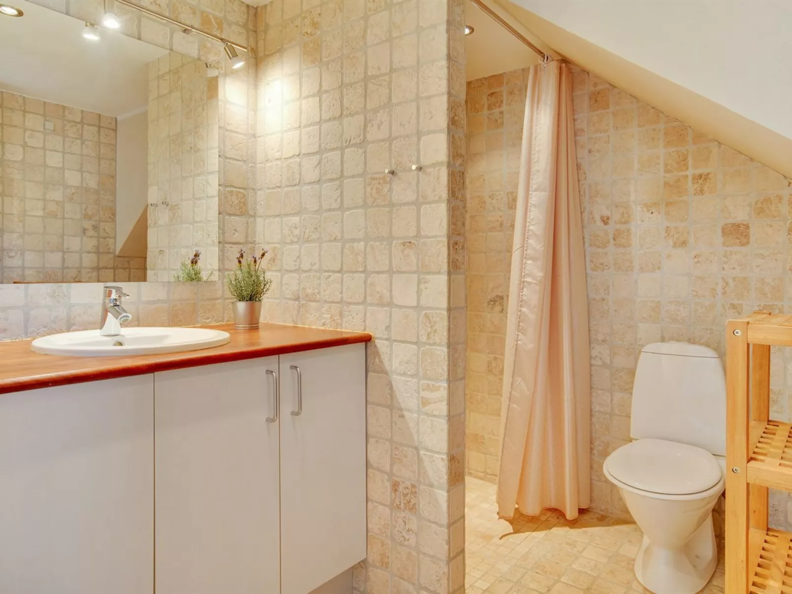 "Aline" - 1km from the sea-Binnen