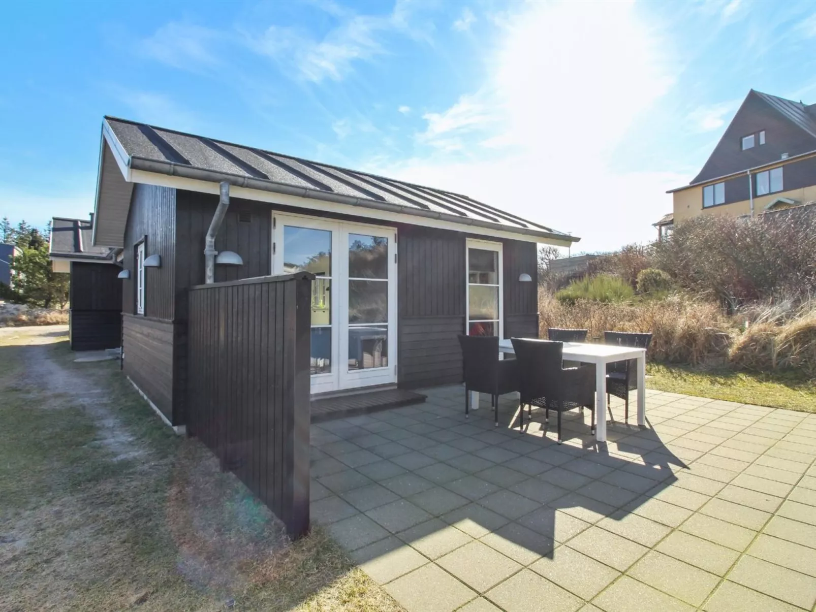 "Soleil" - 300m from the sea-Binnen