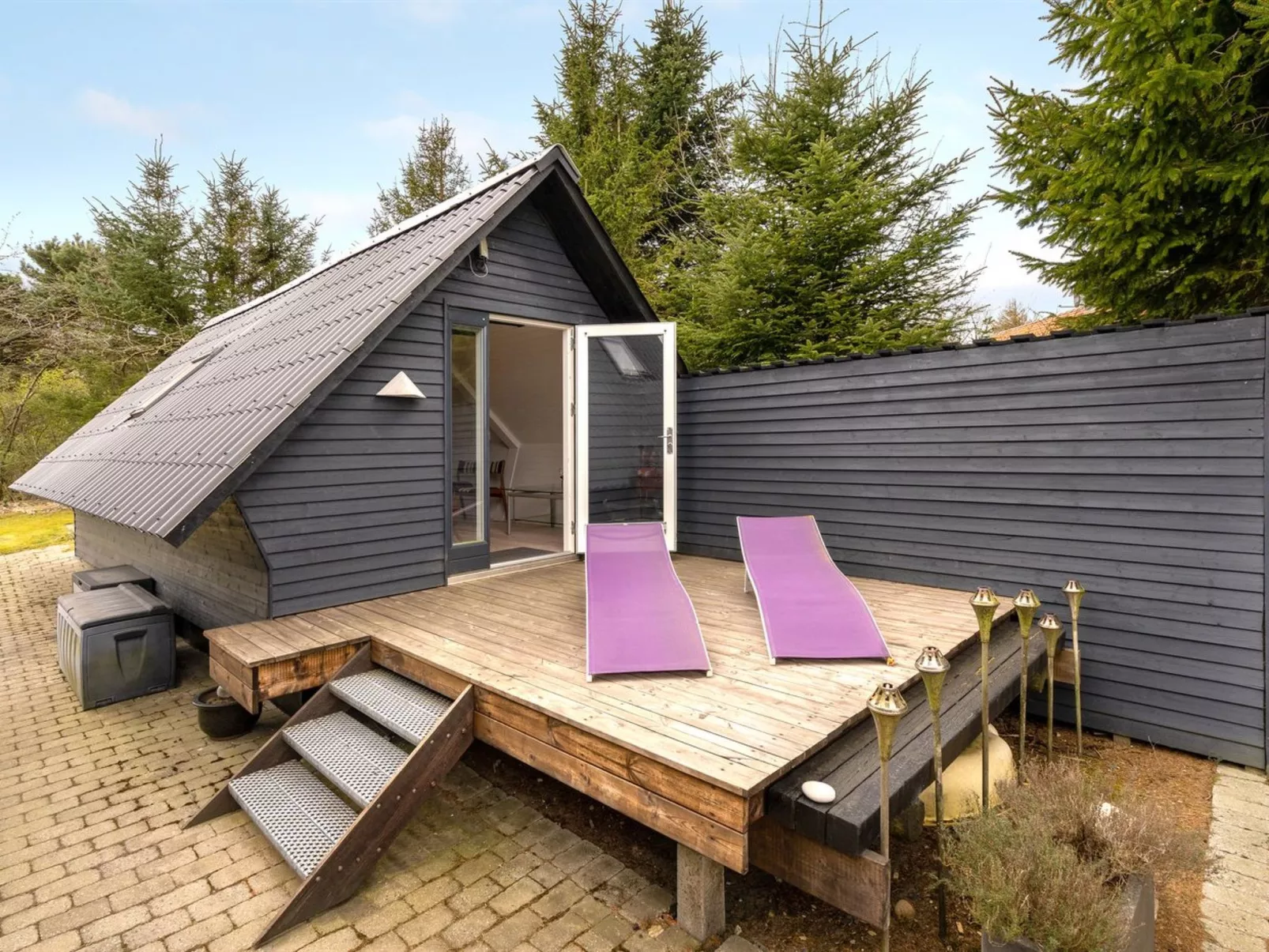 "Brunhild" - 300m to the fjord-Binnen