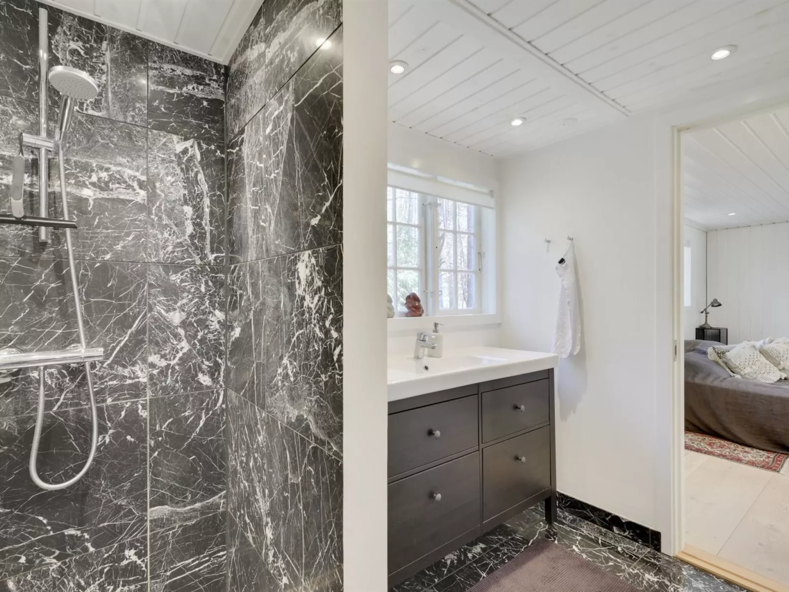 "Venko" - 2.6km from the sea-Binnen