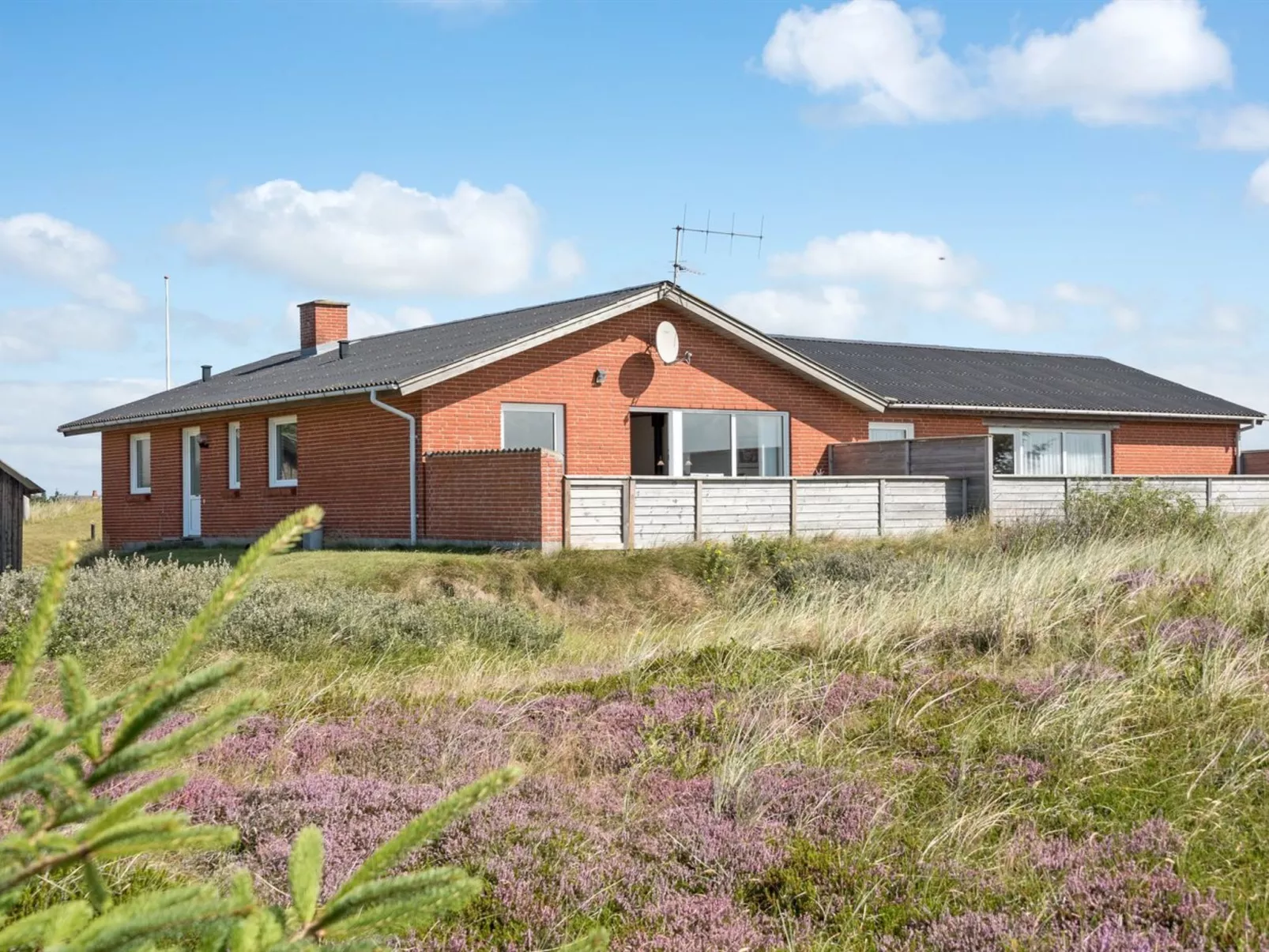 "Dorothea" - 450m to the fjord-Buiten