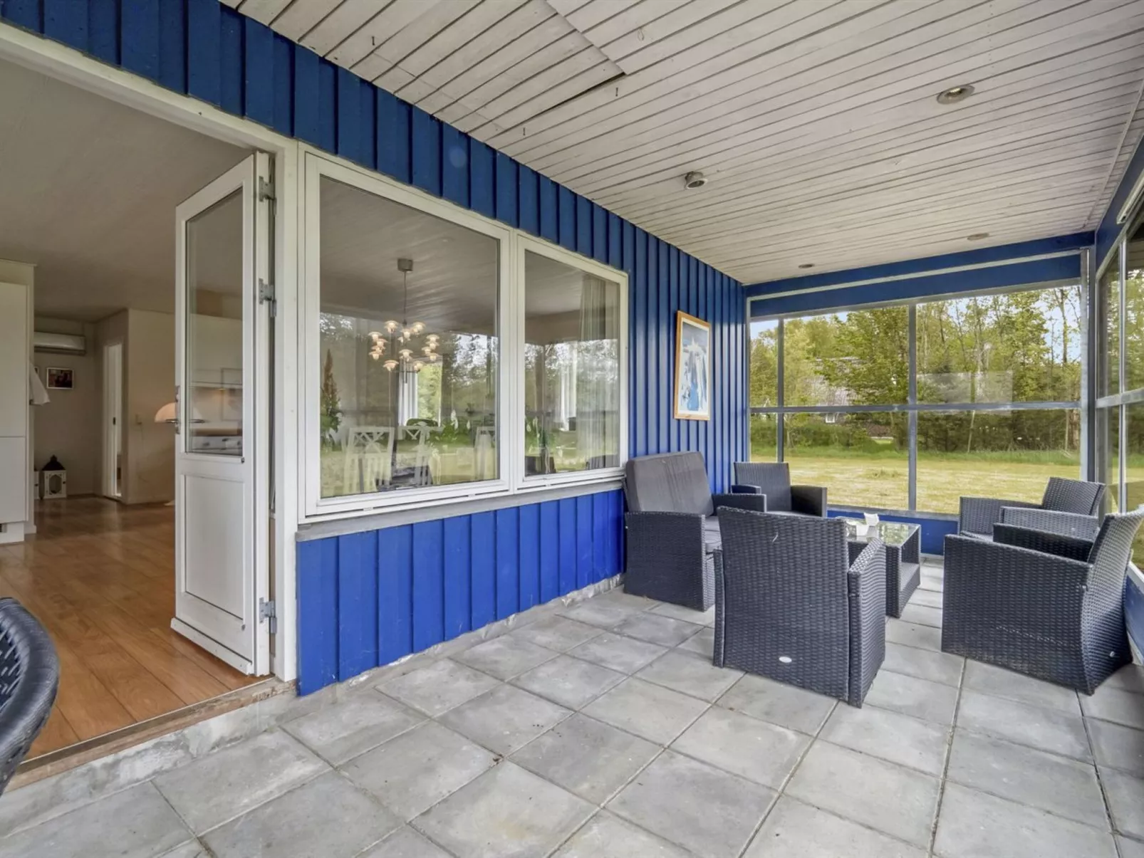 "Mikkeline" - 400m to the fjord-Binnen