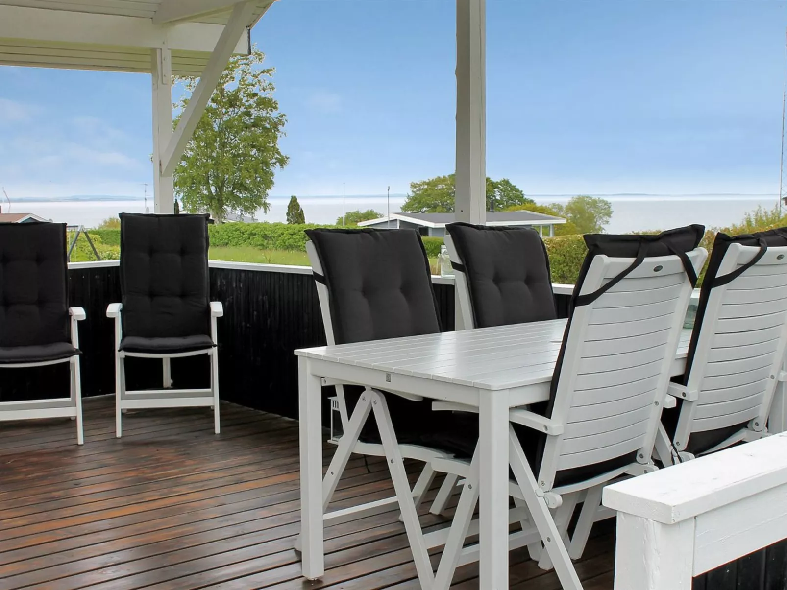 "Silka" - 250m from the sea-Buiten