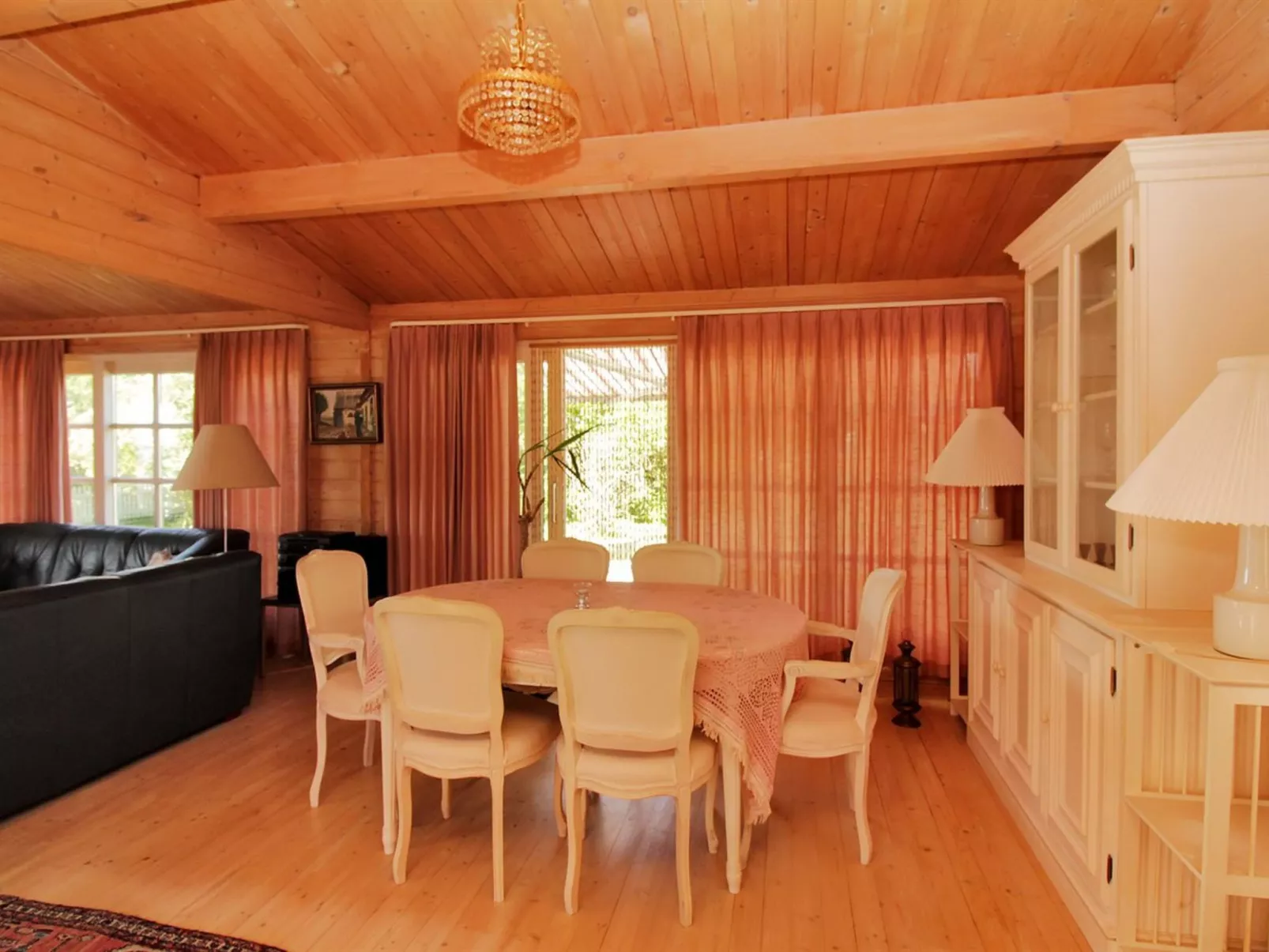 "Enrik" - 123m from the sea-Binnen