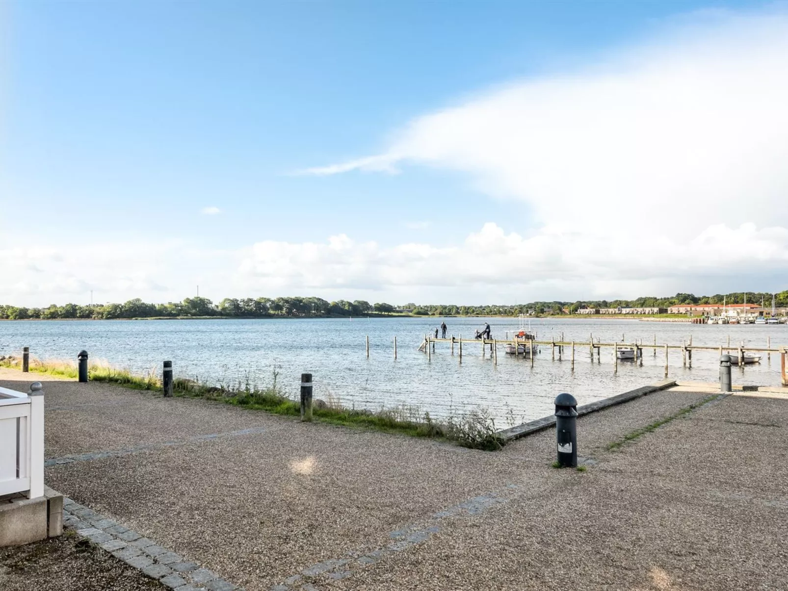 "Joar" - 5m to the fjord-Buiten