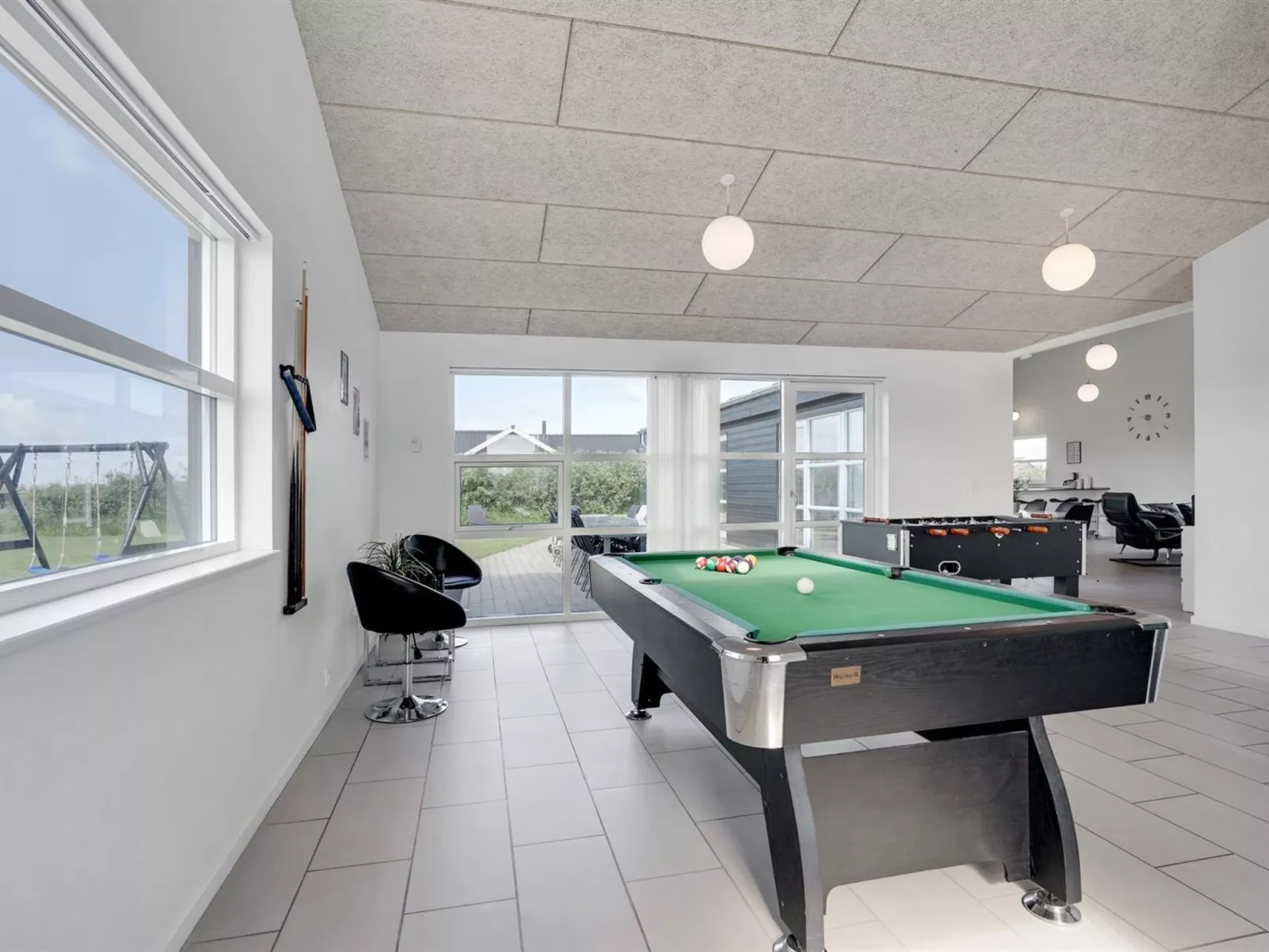 "Vitori" - 800m from the sea-Binnen