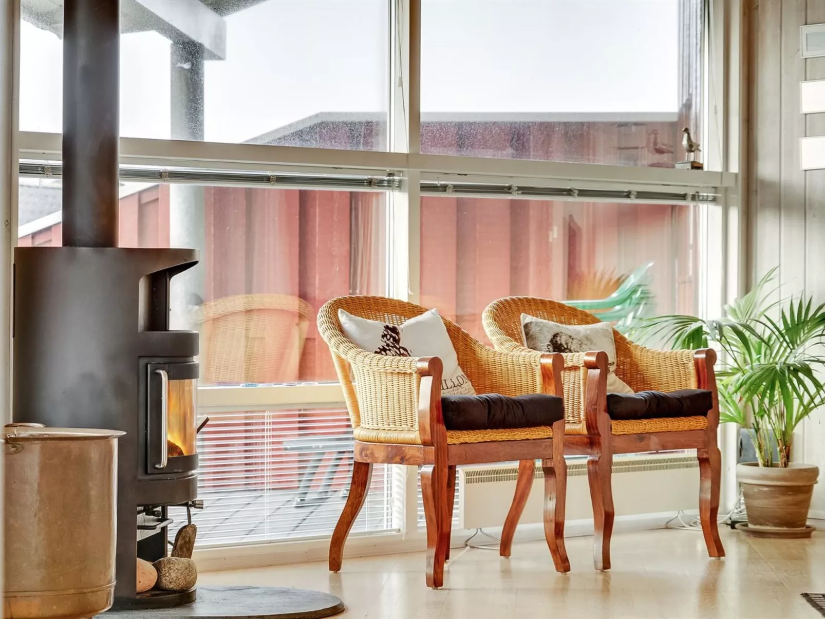 "Lien" - 160m from the sea-Binnen