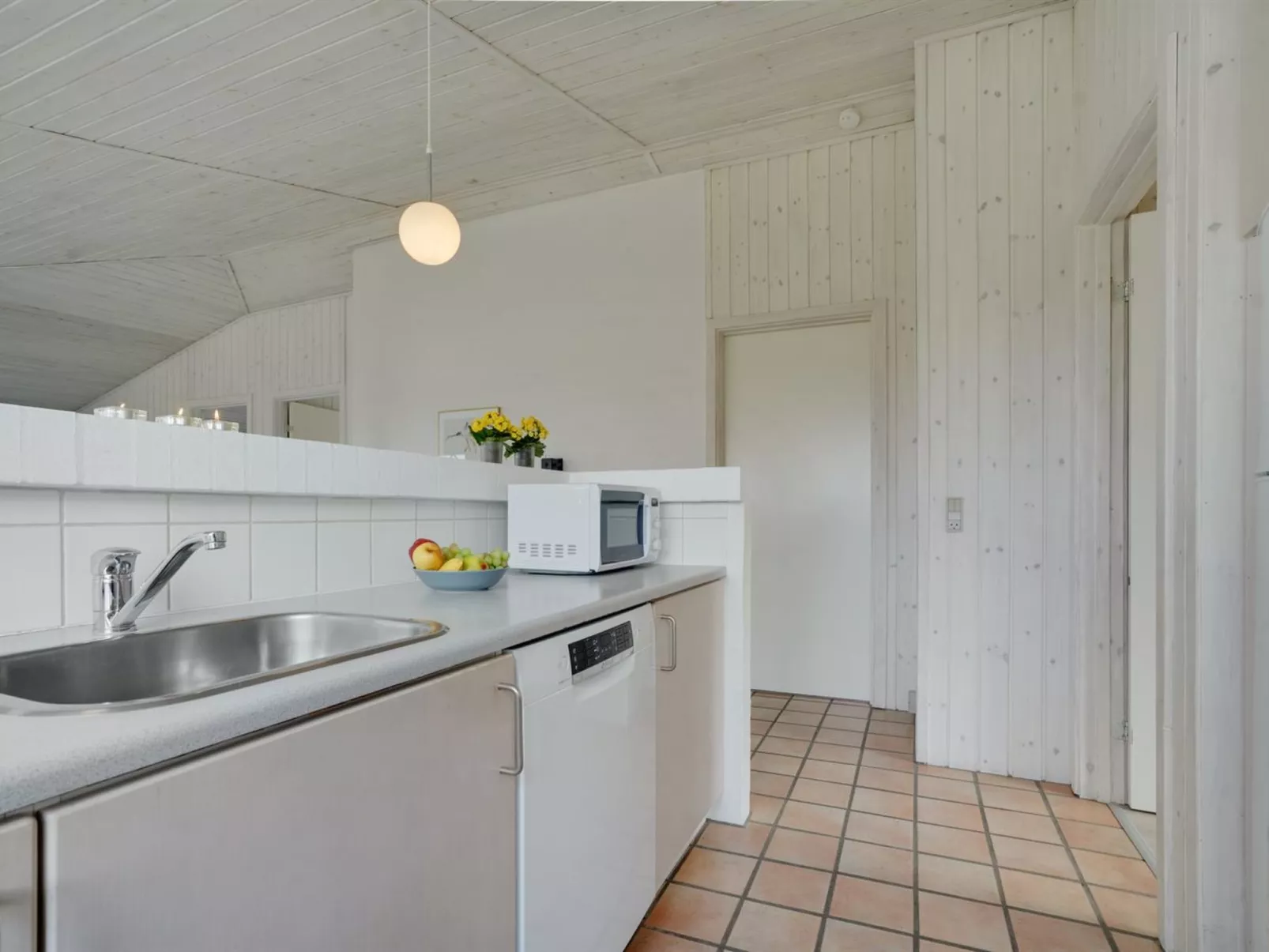 "Nyssa" - 350m from the sea-Binnen