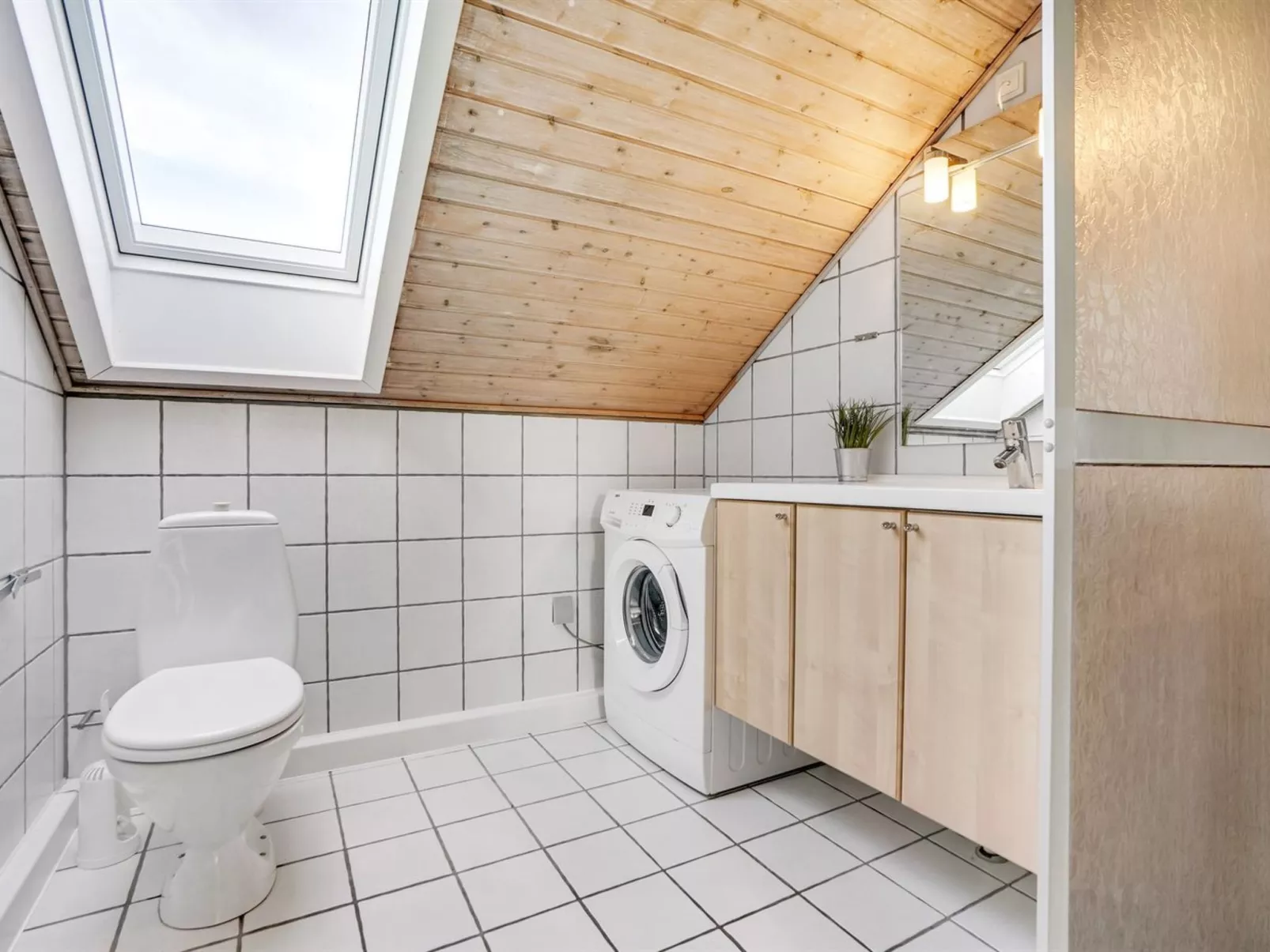 "Ginger" - 2.3km from the sea-Binnen