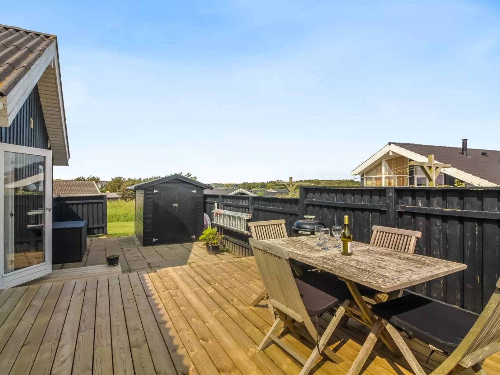 "Wifred" - 250m from the sea-Buiten