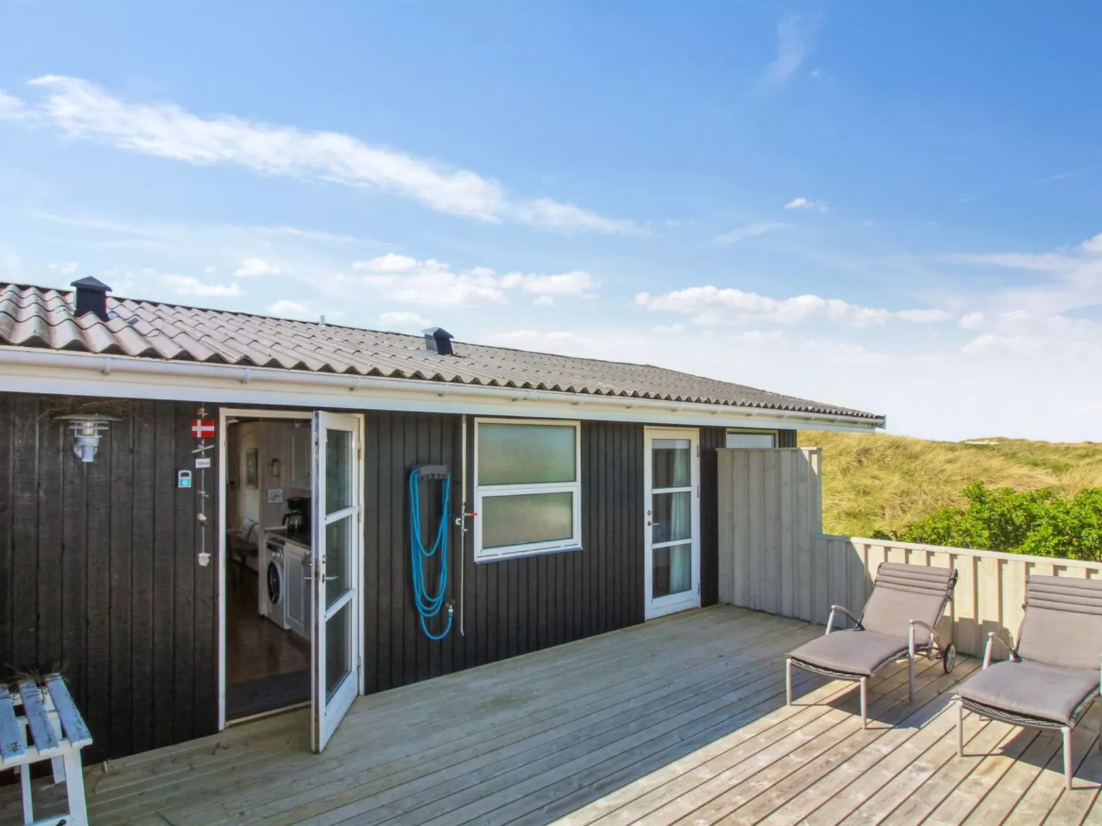 "Gojko" - 140m from the sea-Buiten