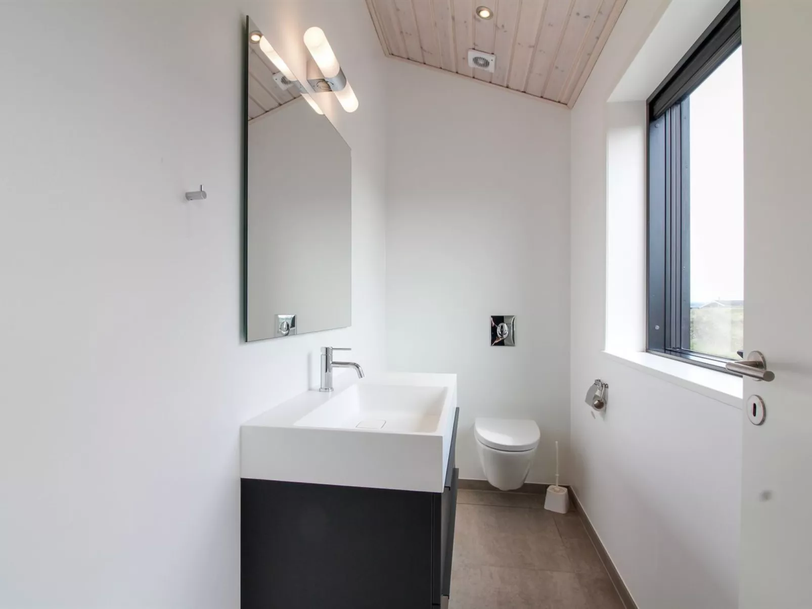 "Fannie" - 250m from the sea-Binnen