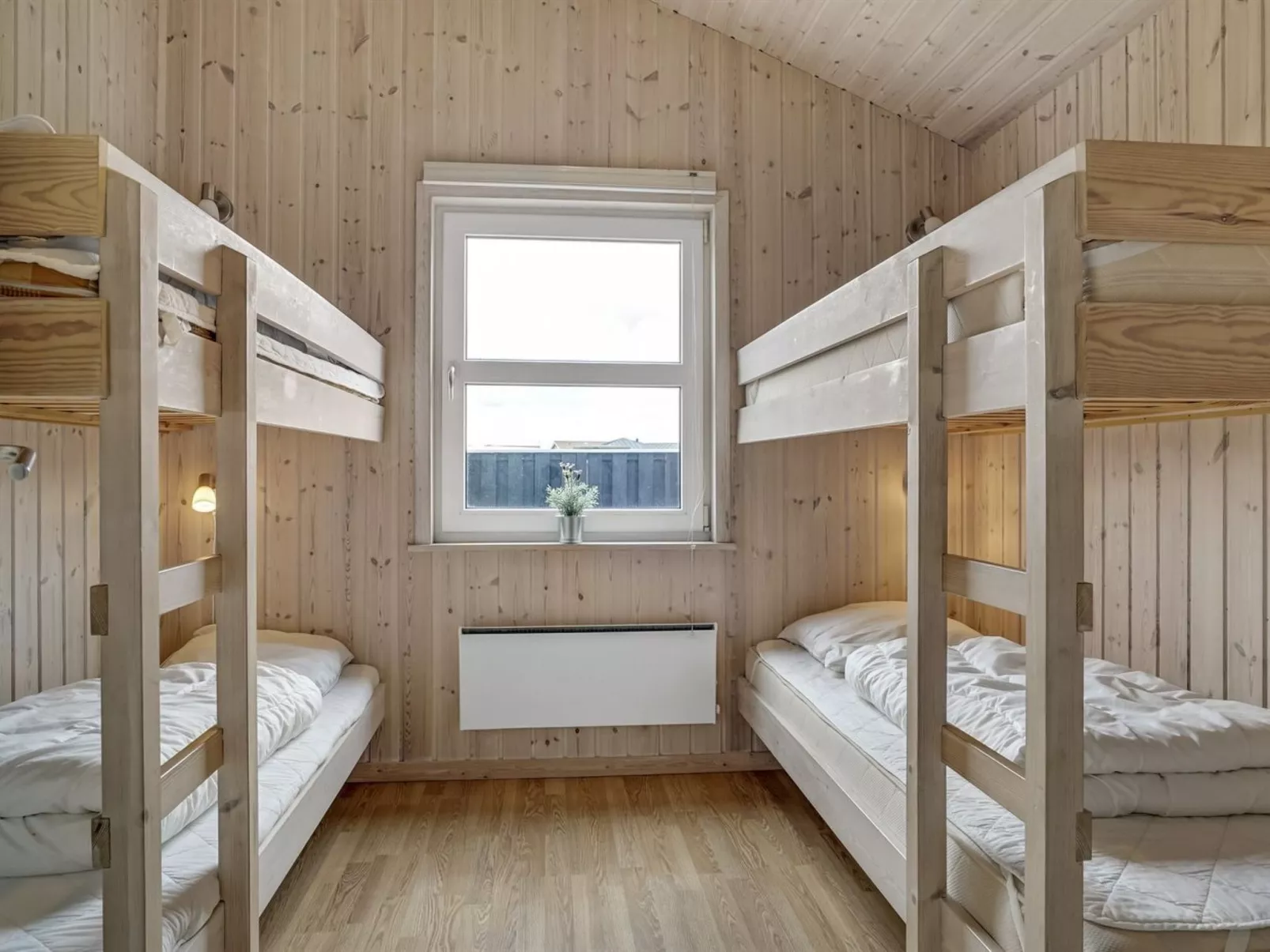 "Emppu" - 400m from the sea-Binnen