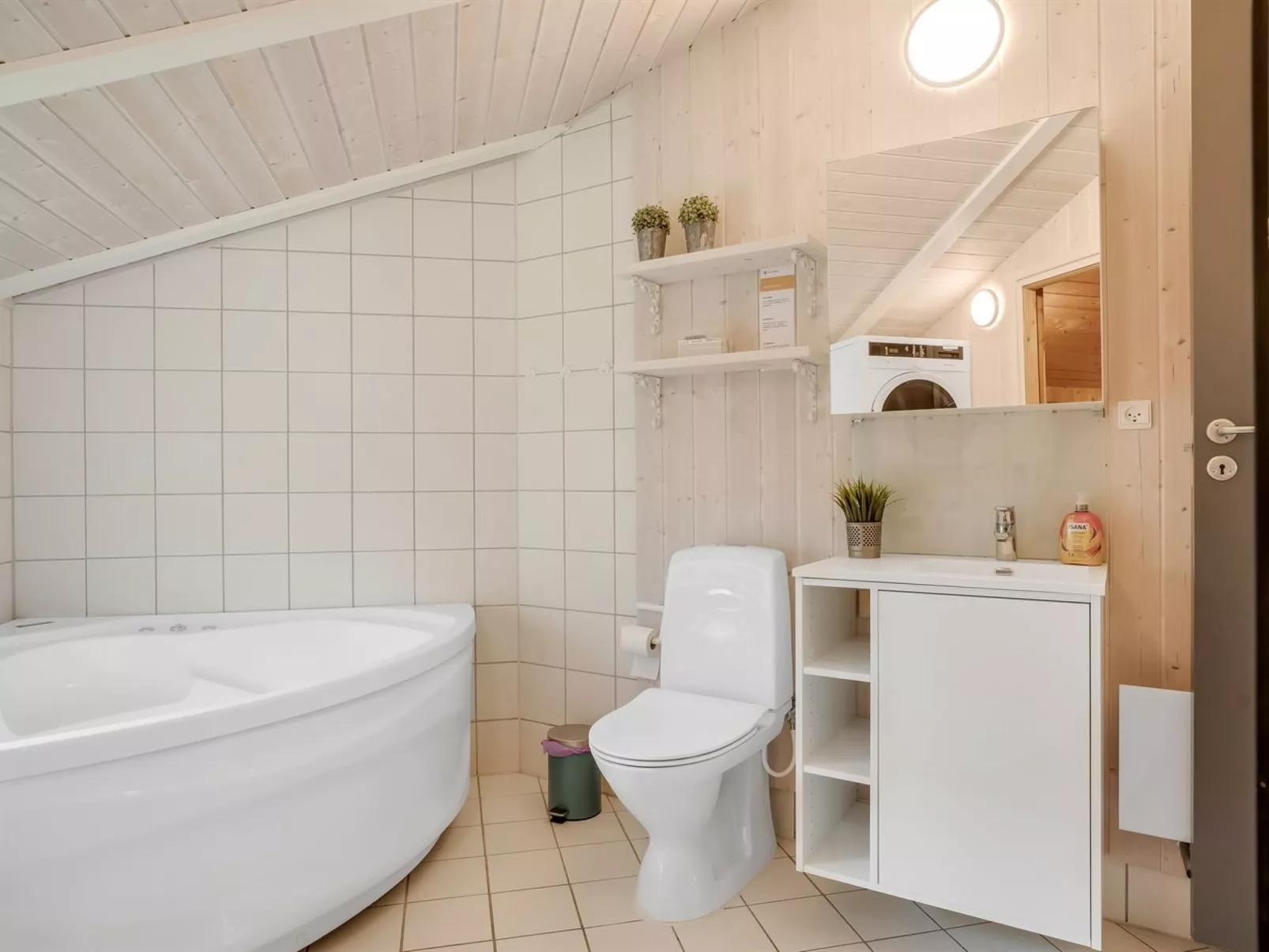 "Barnet" - 2.2km from the sea-Binnen