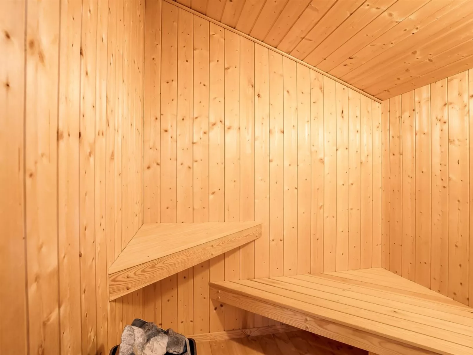 "Birtir" - 1.2km from the sea-Binnen