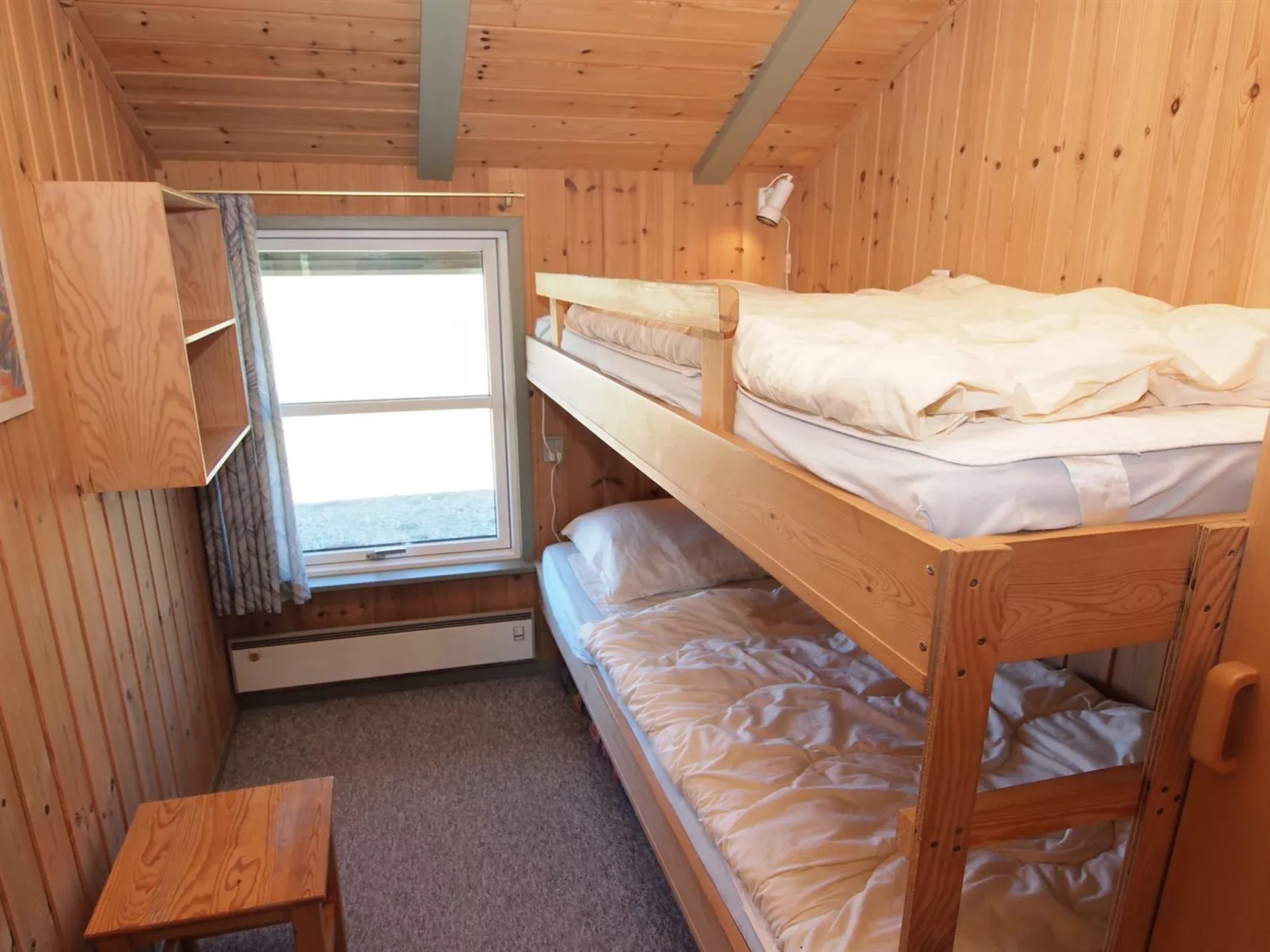 "Juha" -  from the sea-Binnen