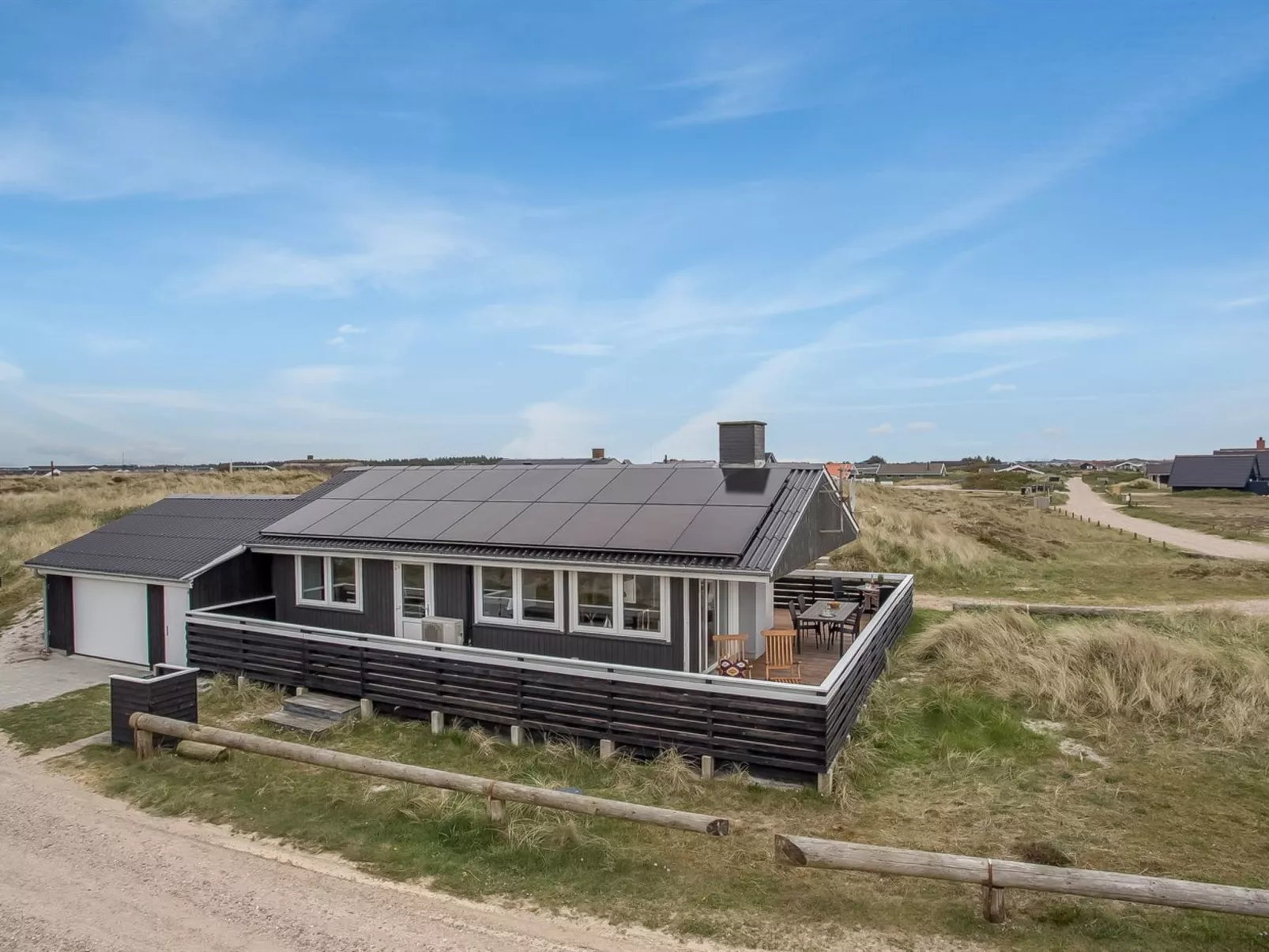 "Ozeana" -  from the sea-Buiten