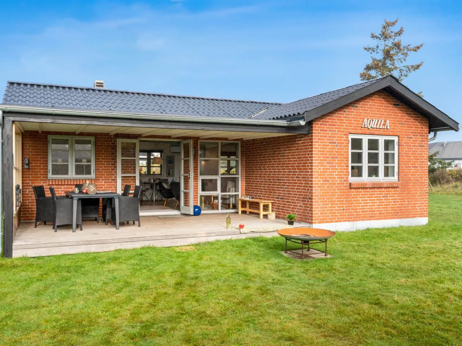 "Agni" - 800m from the sea-Buiten