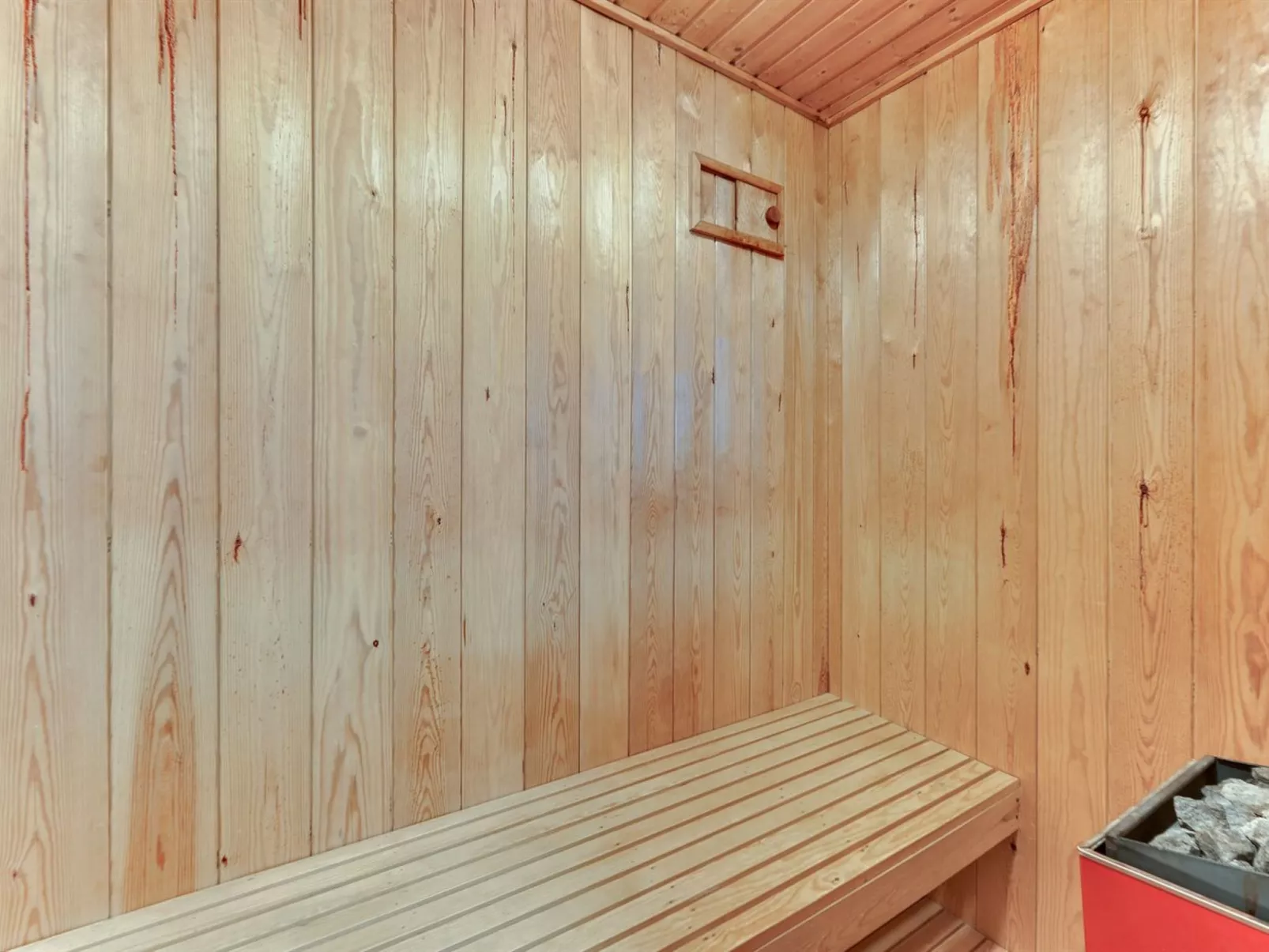 "Aiske" -  from the sea-Binnen