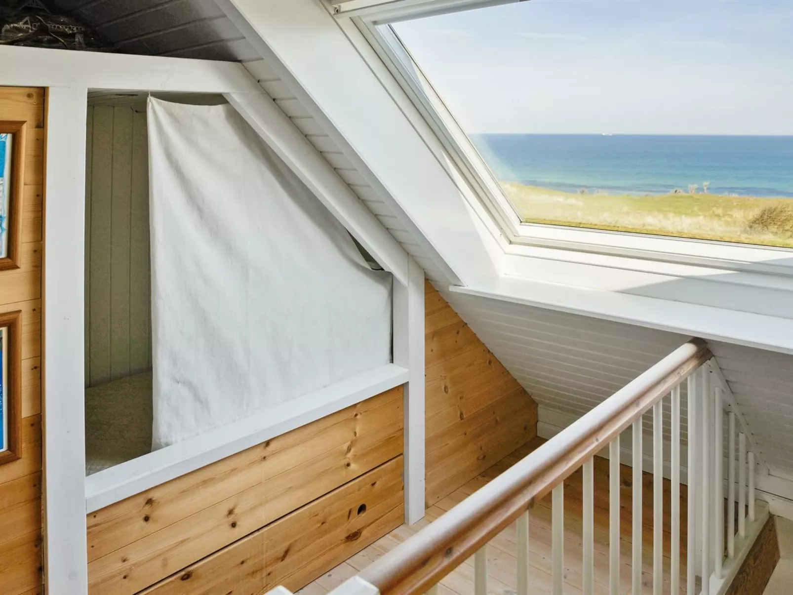 "Alkmar" - 75m from the sea-Binnen