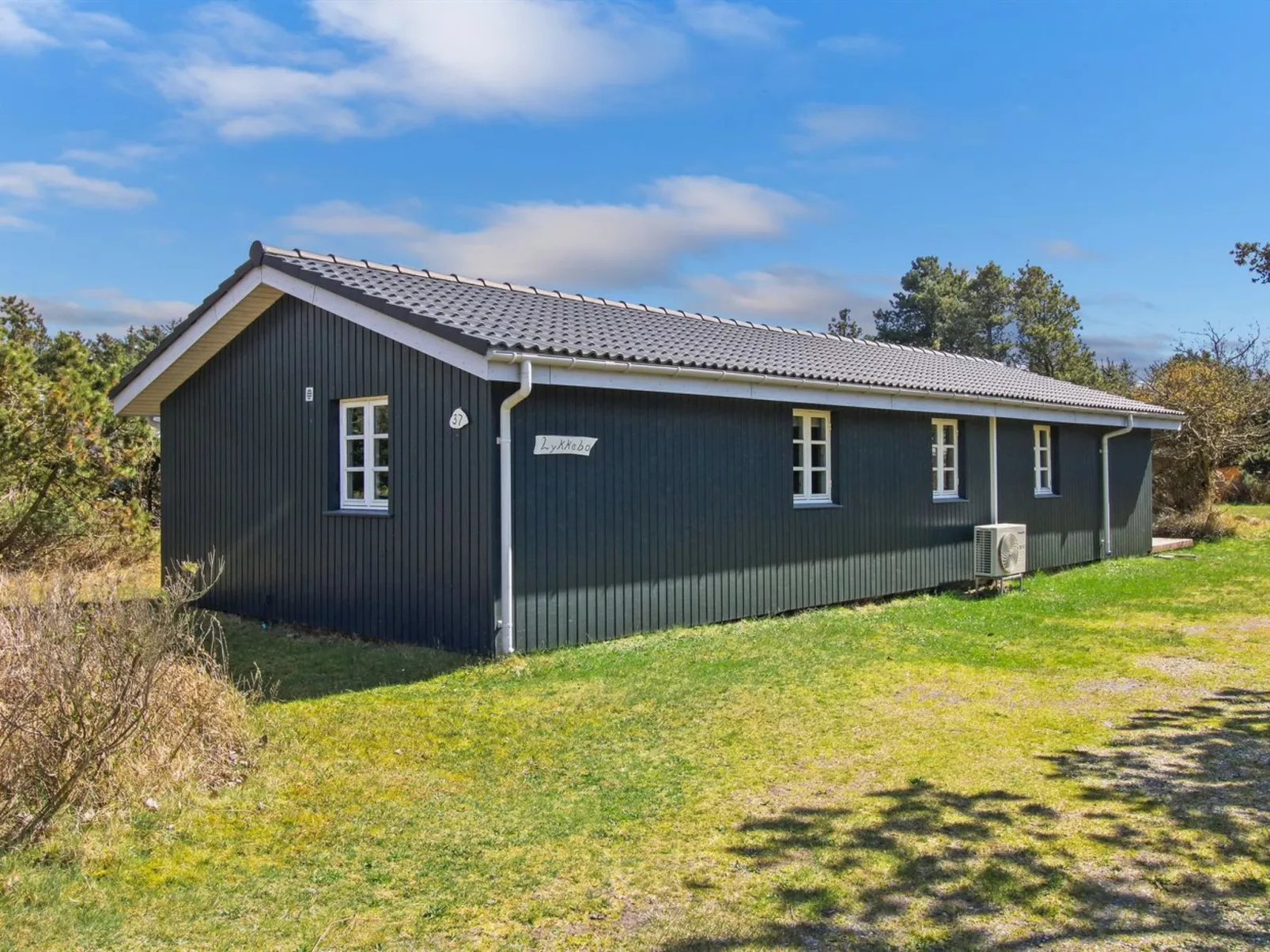 "Marja" - 1.3km from the sea-Buiten