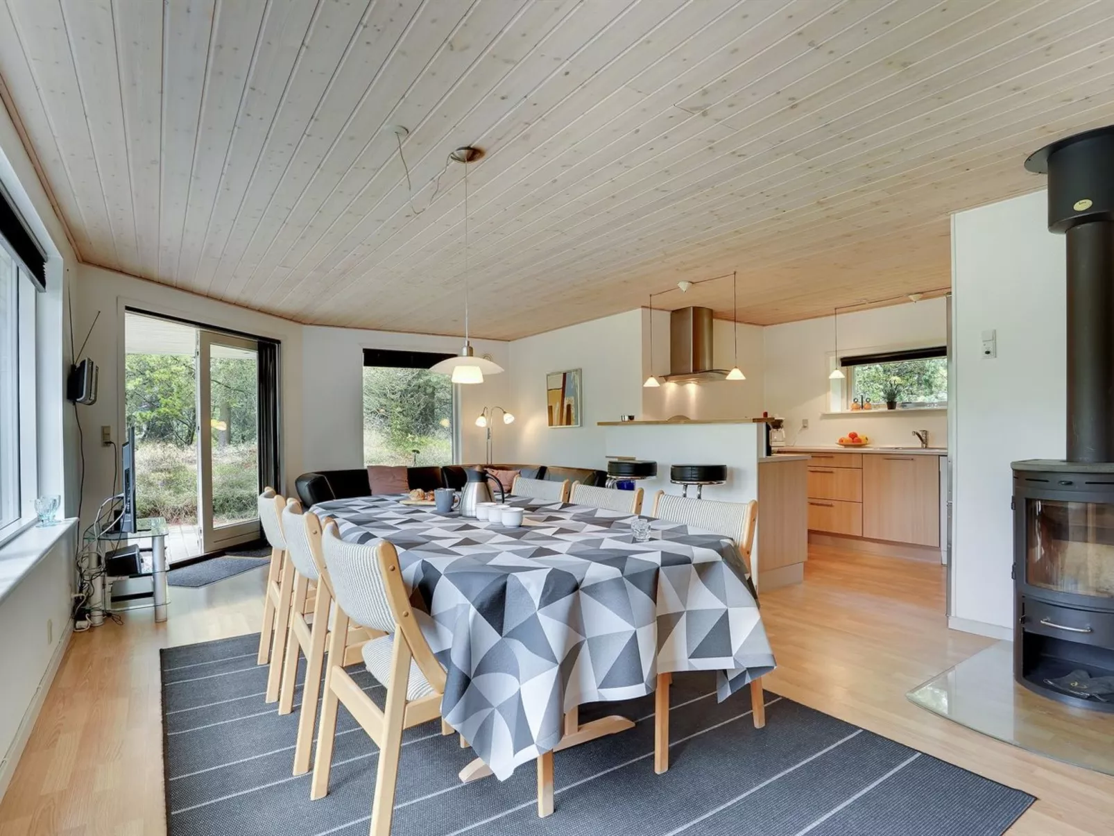 "Micke" - 3.2km from the sea-Binnen