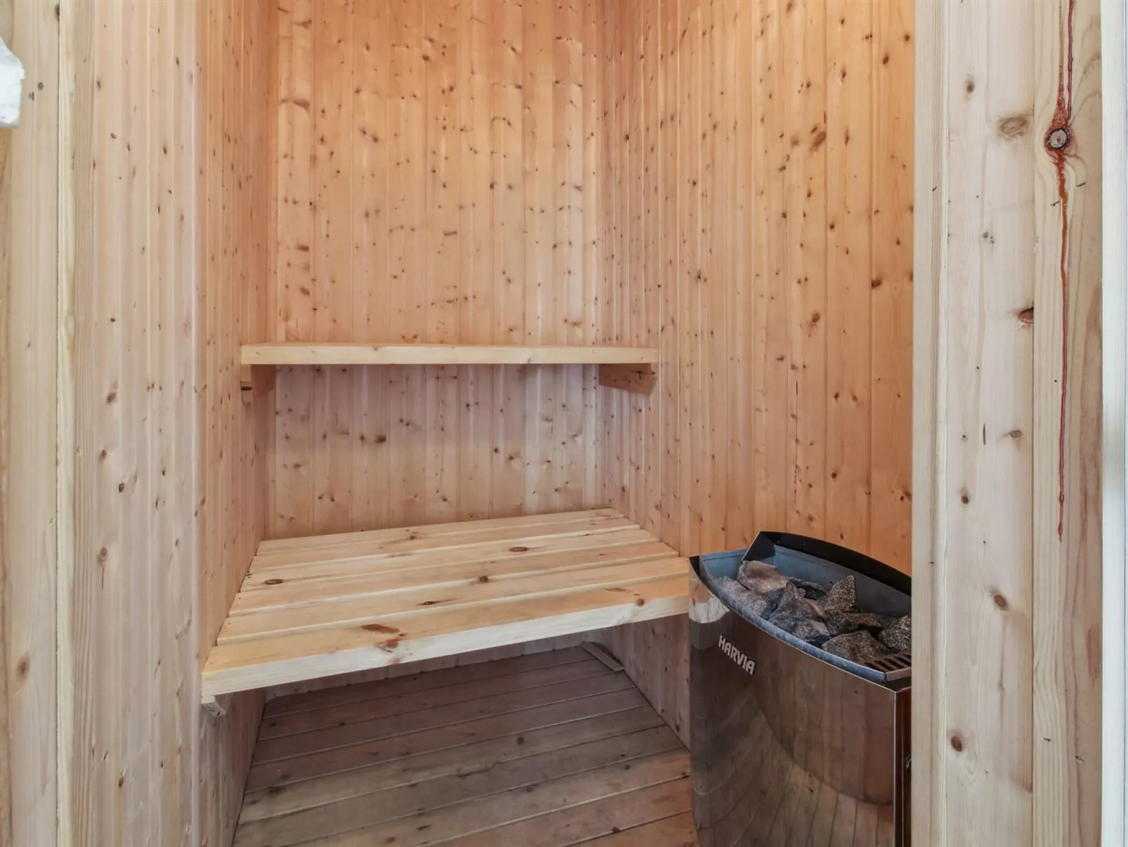 "Rea" - 5km from the sea-Binnen