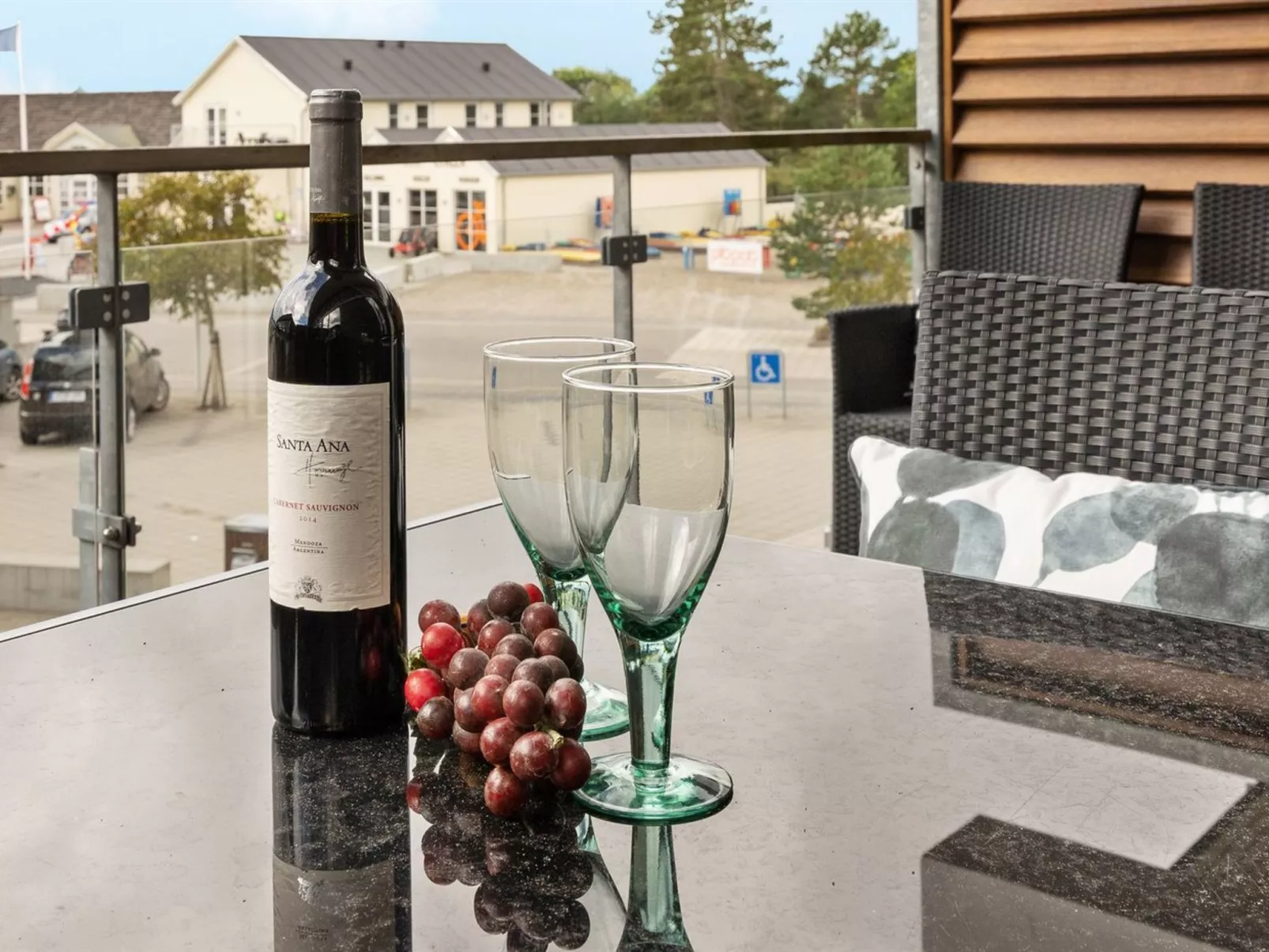 "Theis" - 100m from the sea-Buiten