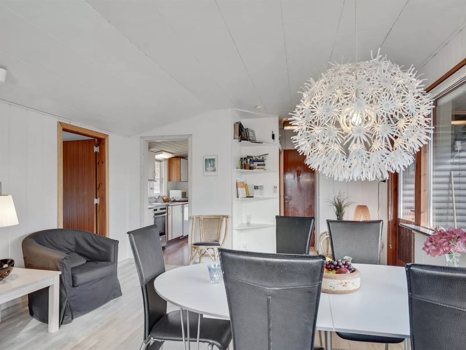 "Herly" - 50m from the sea-Binnen