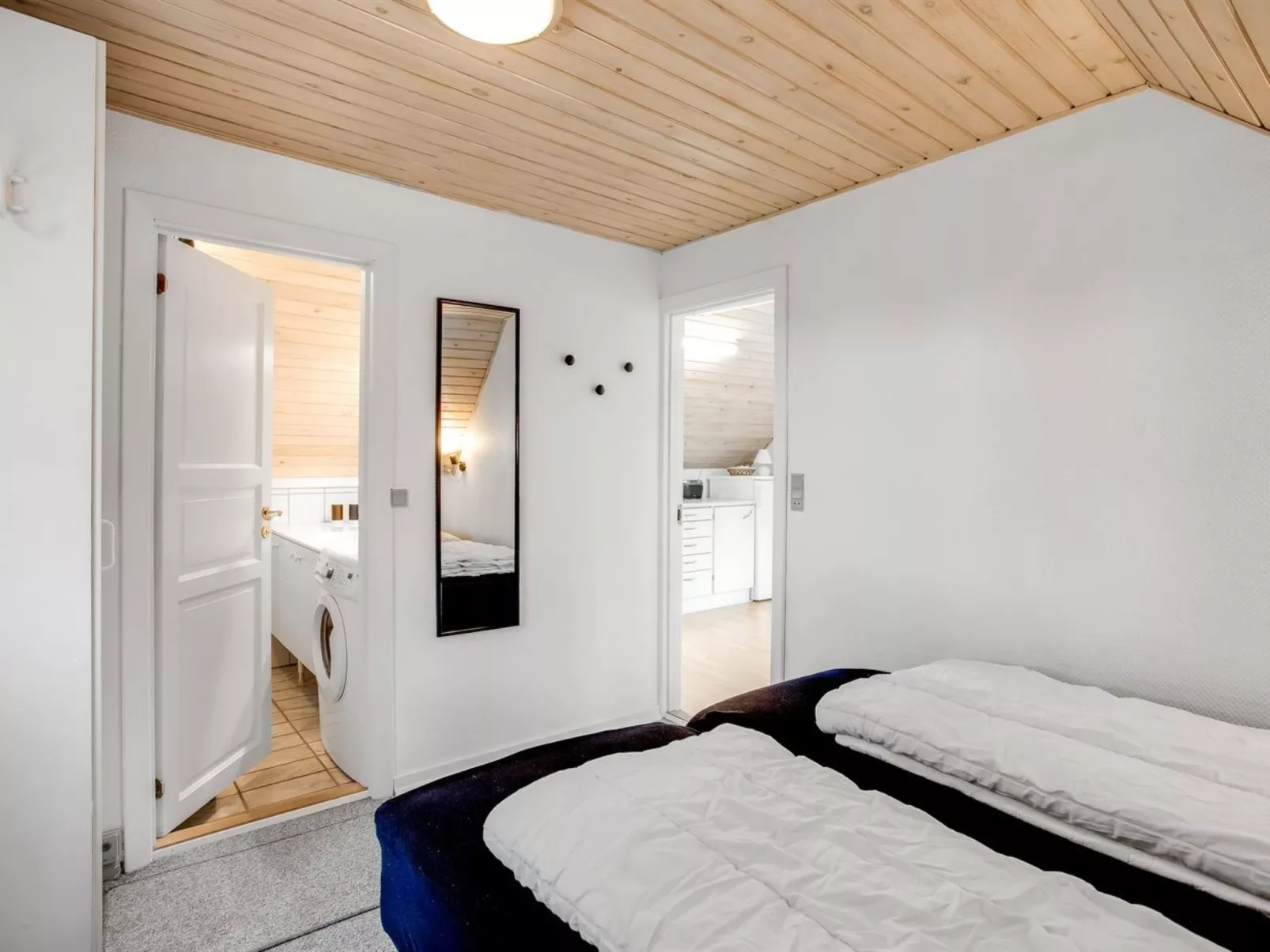 "Siouxsie" - 500m from the sea-Binnen