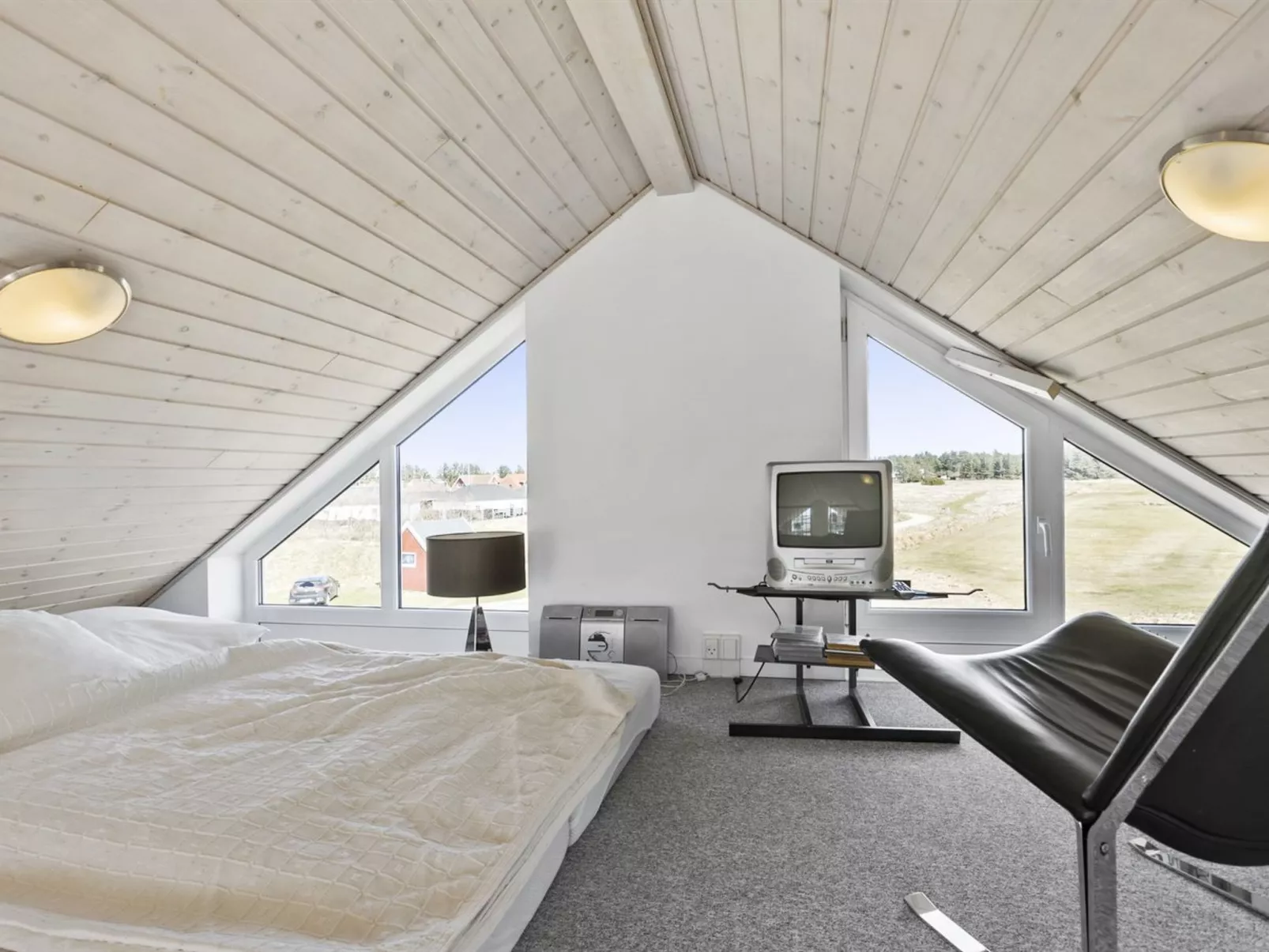 "Chris" - 750m from the sea-Binnen