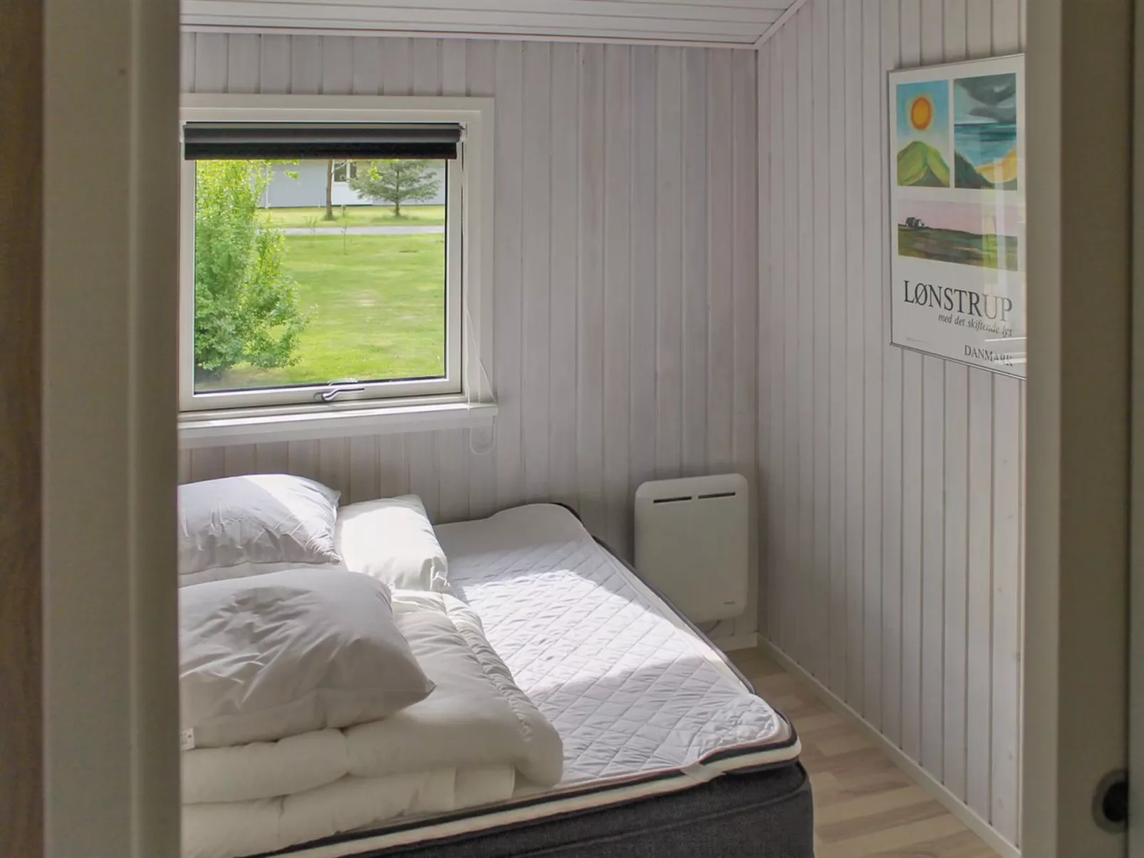 "Suna" - 1.3km from the sea-Binnen