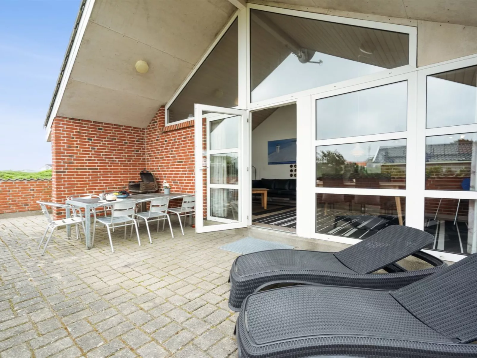 "Mari" - 400m from the sea-Buiten