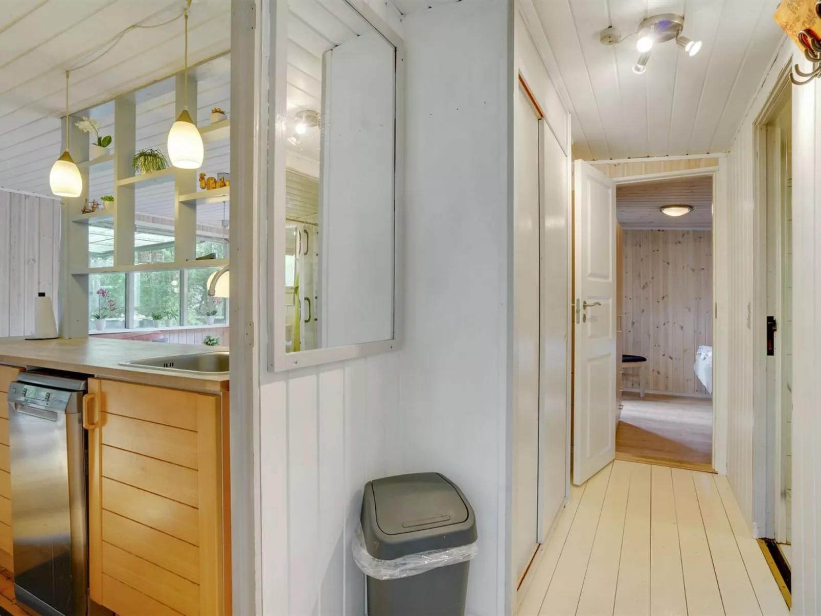 "Siljan" -  from the sea-Binnen