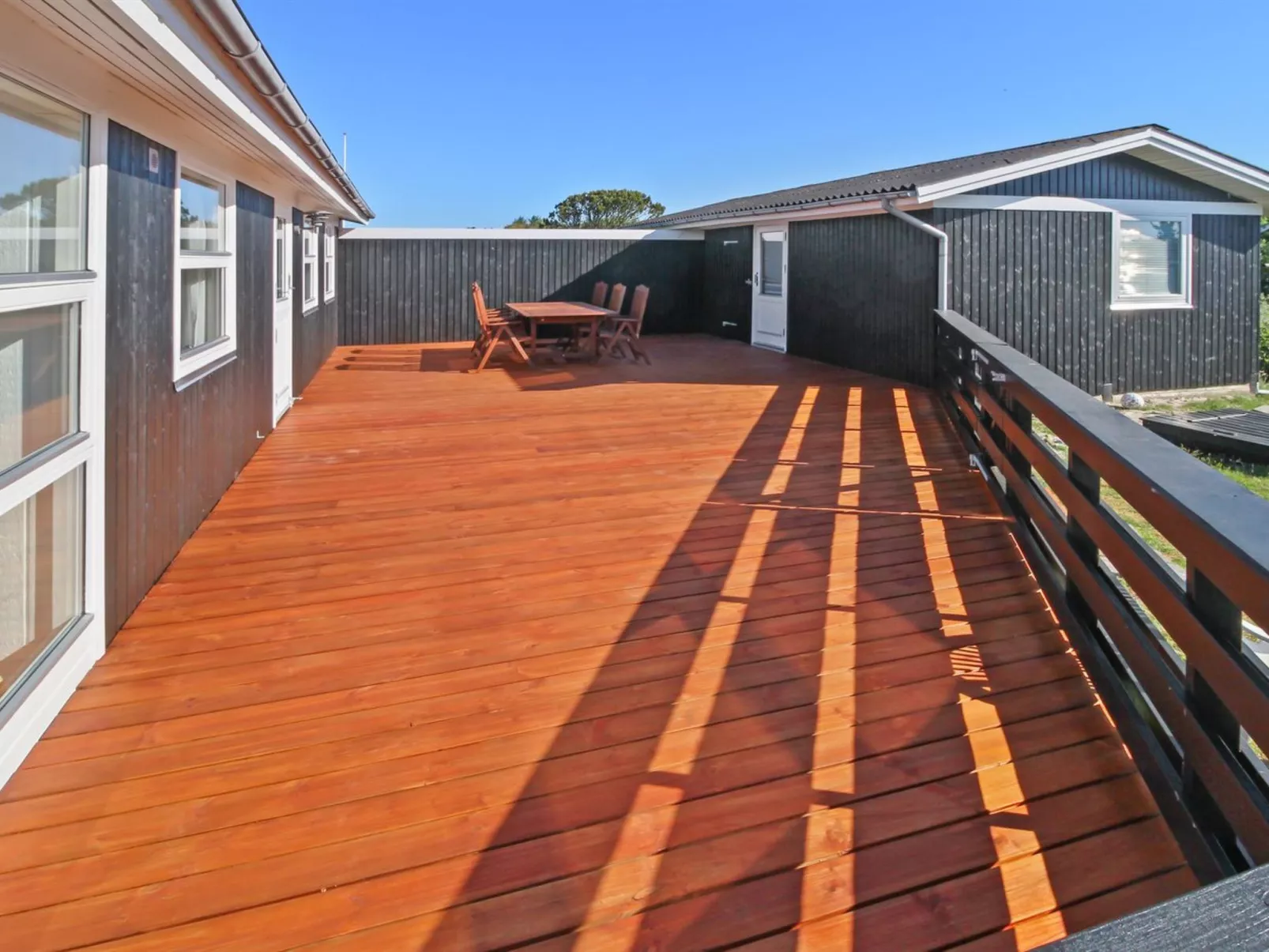 "Allis" - 400m from the sea-Buiten