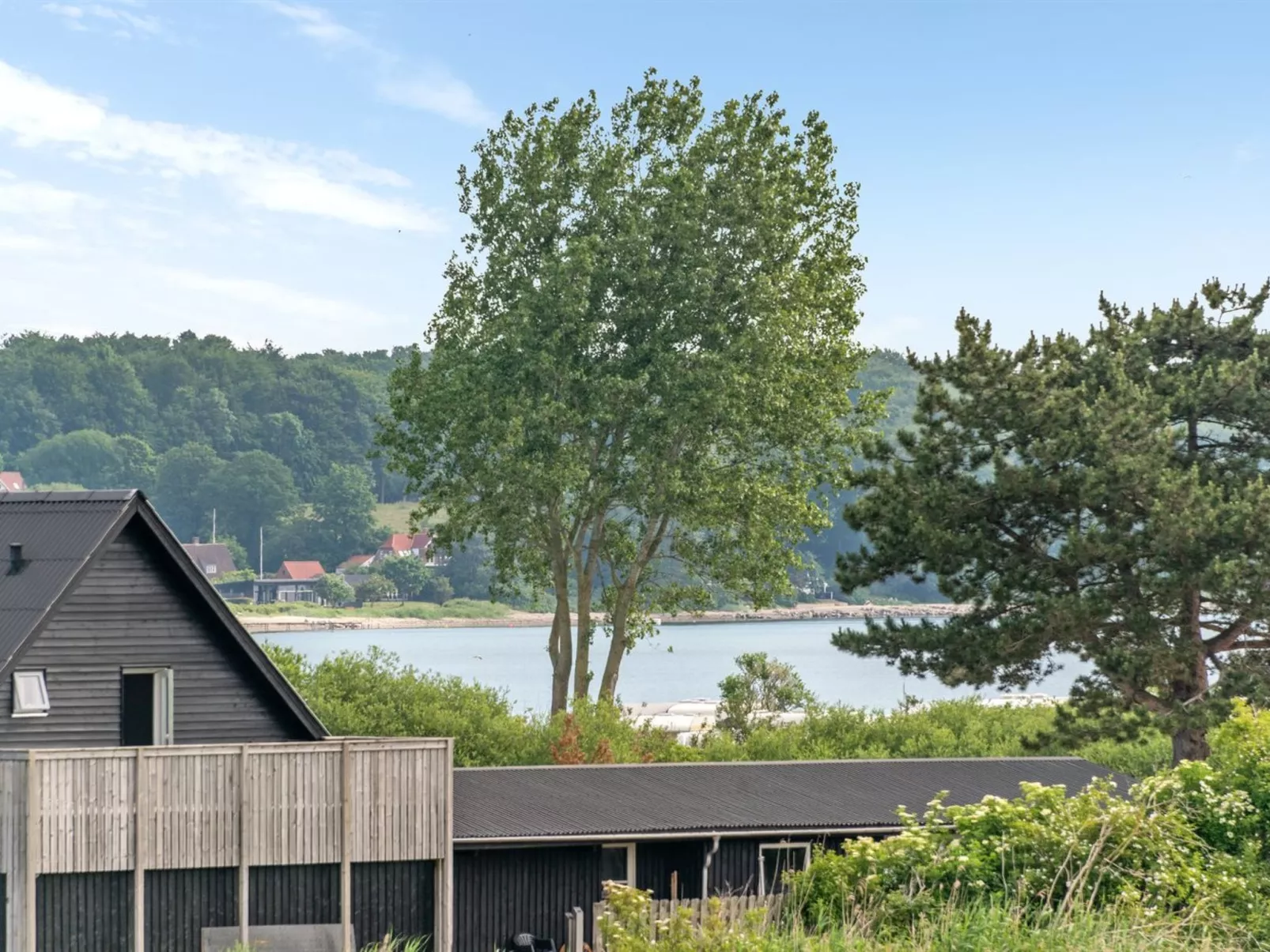 "Ellyn" - 500m from the sea-Buiten