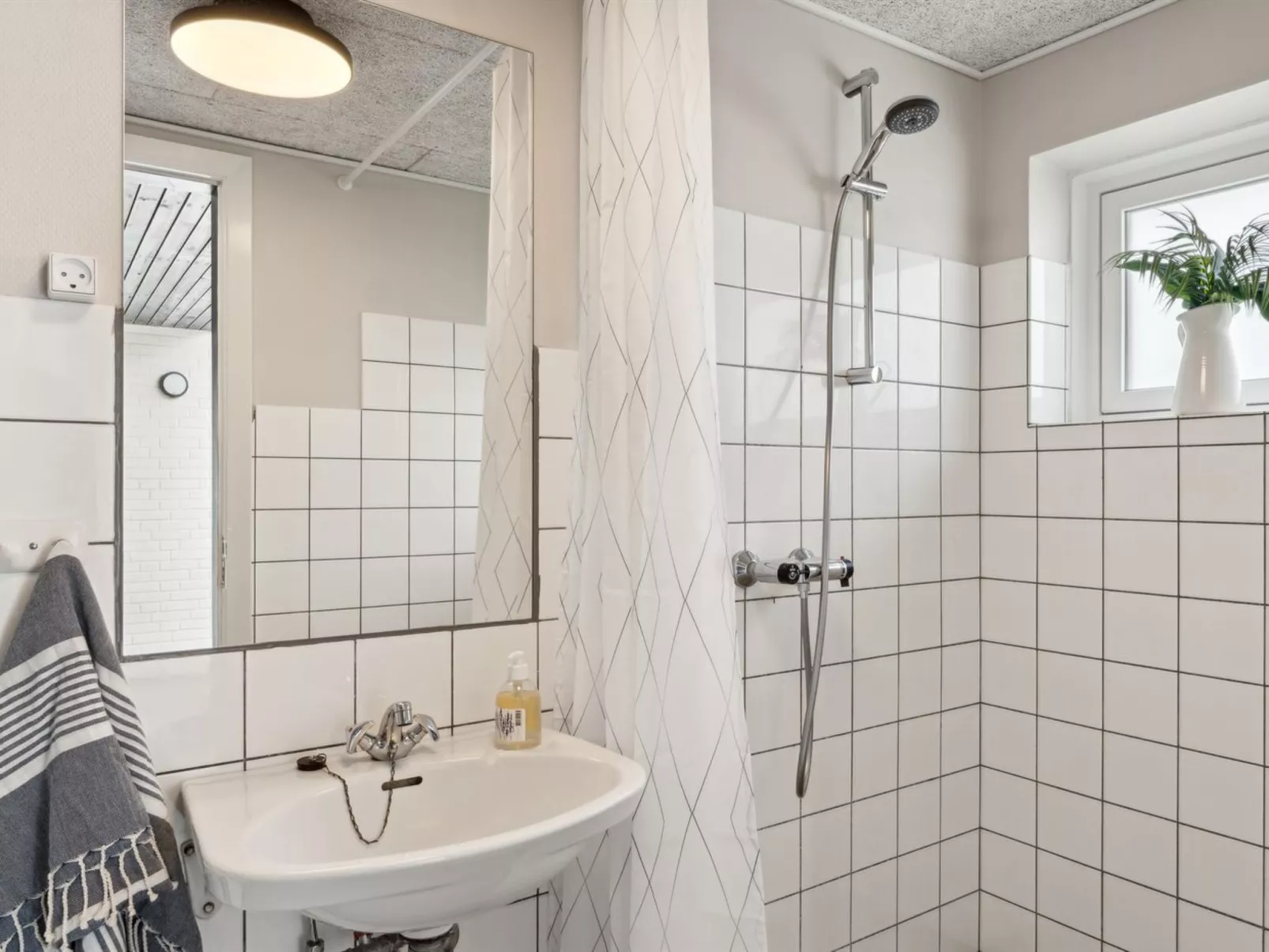 "Kita" - 500m from the sea-Binnen