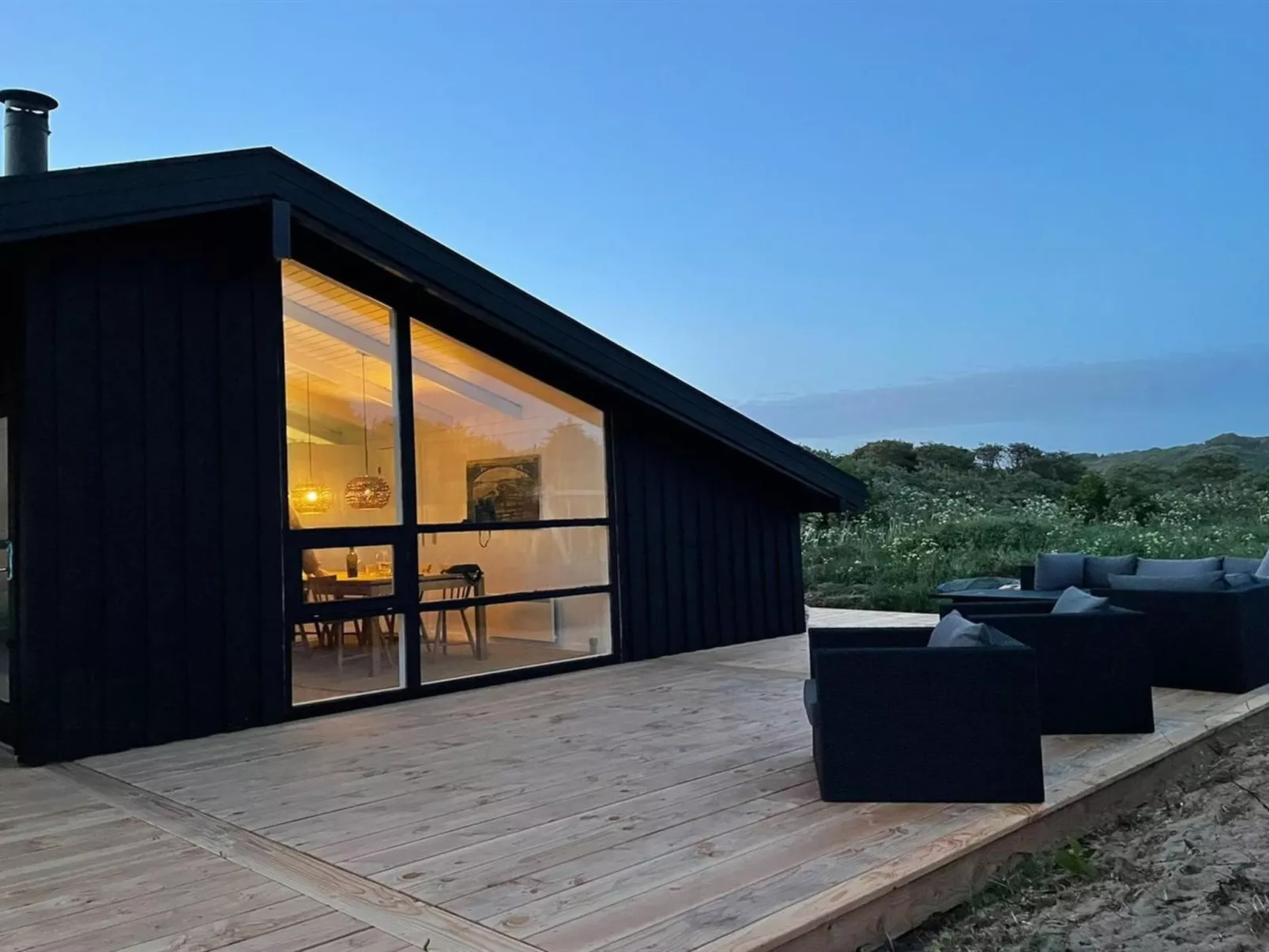 "Amalie" - 650m from the sea-Buiten