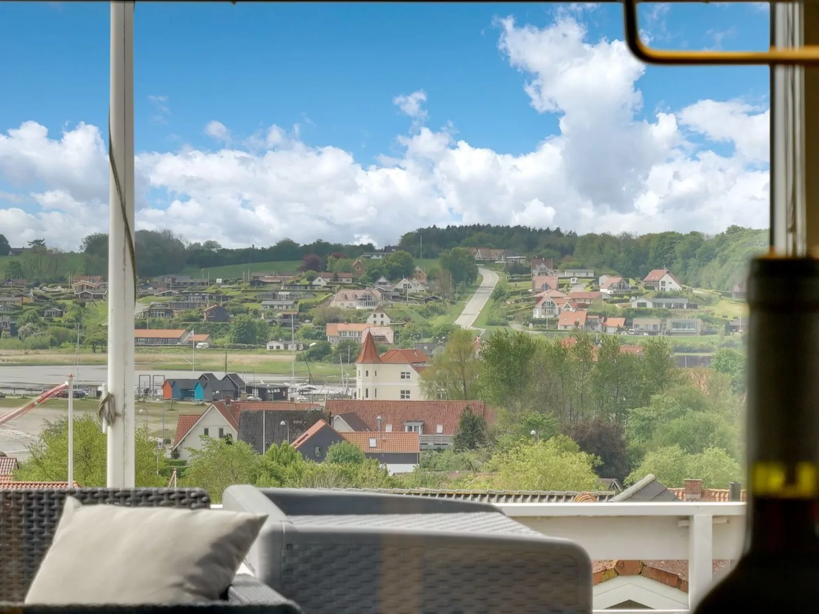 "Heimeram" - 150m from the sea-Buiten