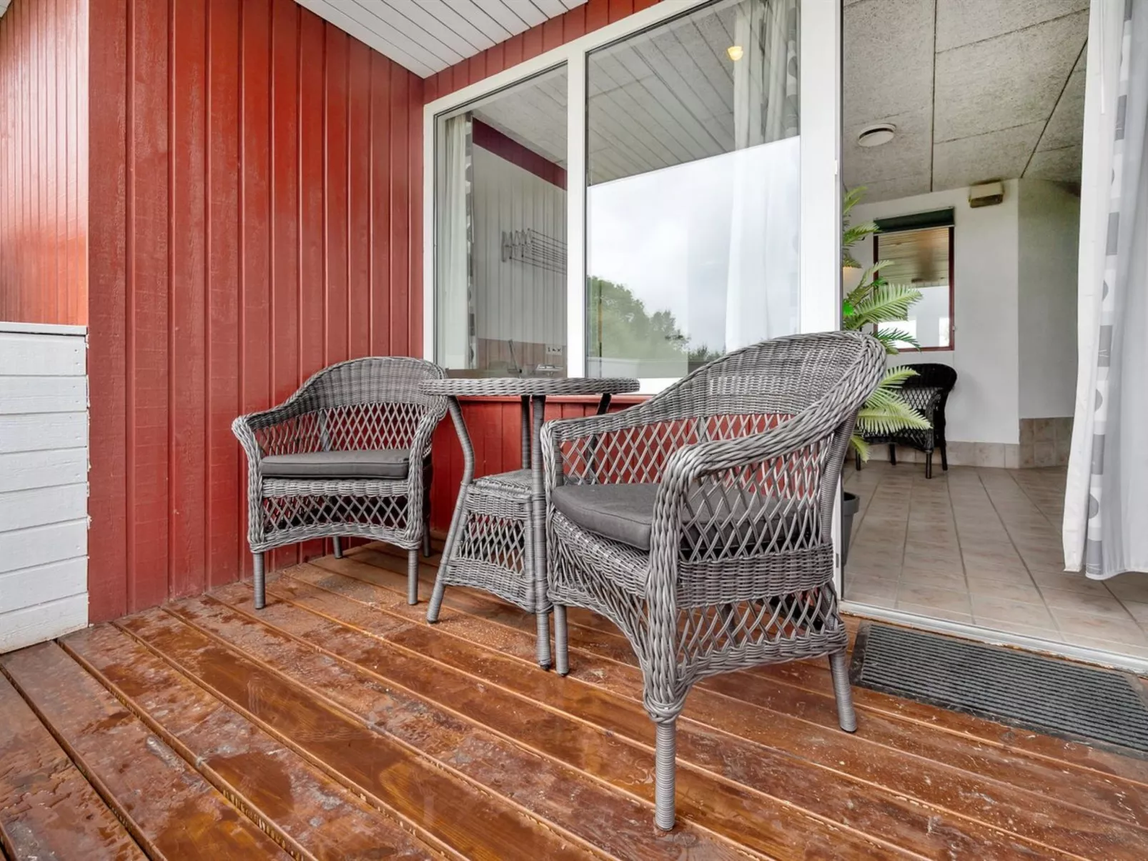 "Emly" - 1.1km from the sea-Buiten