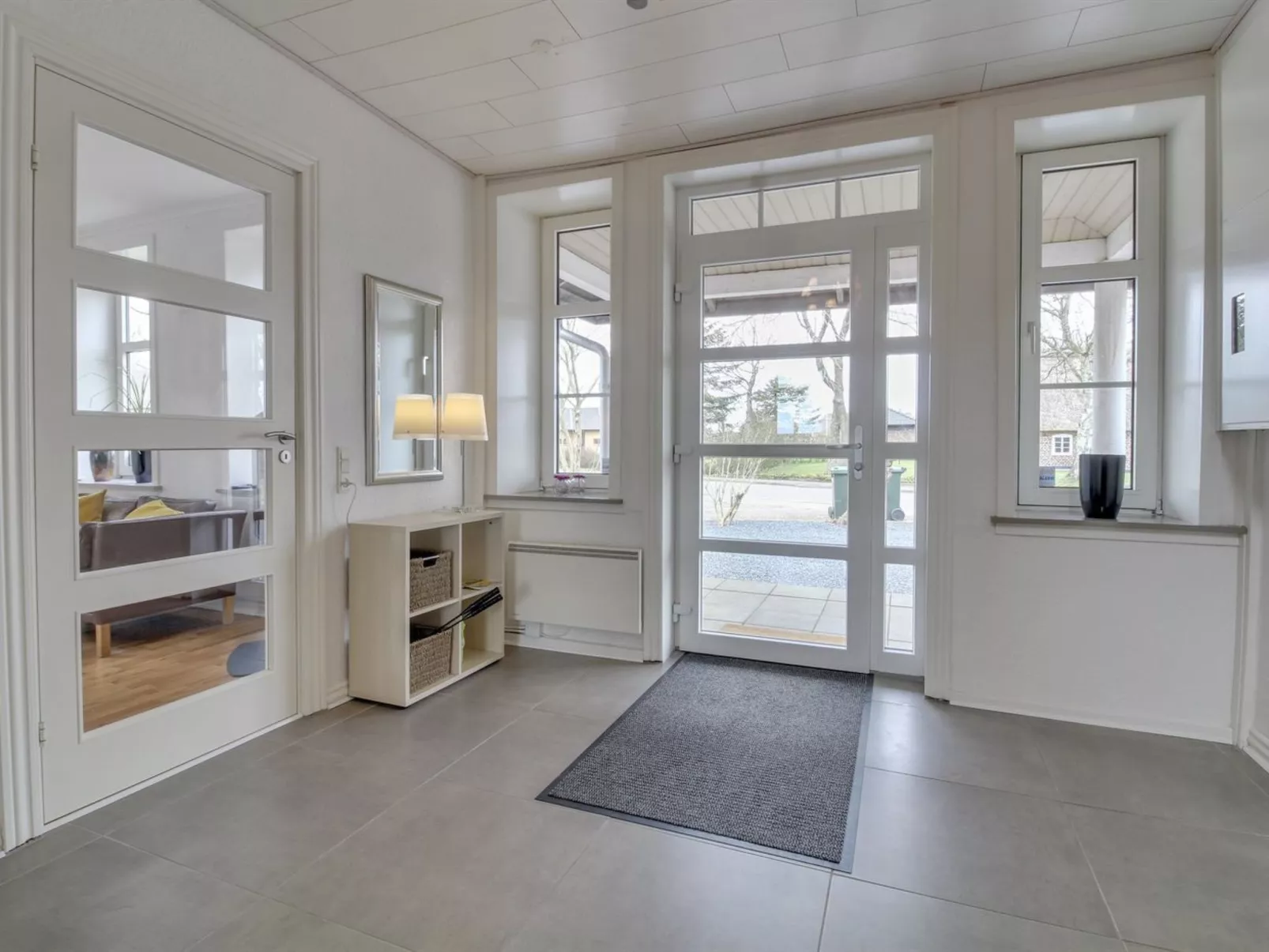 "Juuso" - 20km from the sea-Binnen