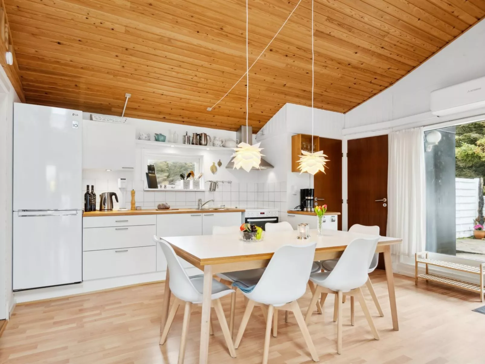 "Soila" - 150m from the sea-Binnen