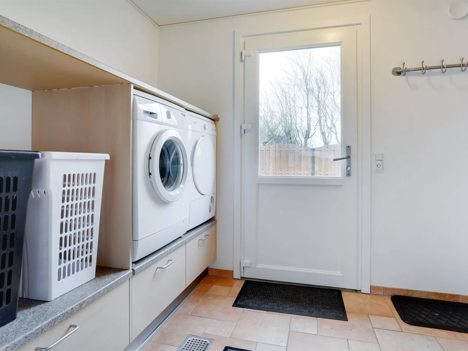 "Philip" - 2km from the sea-Binnen