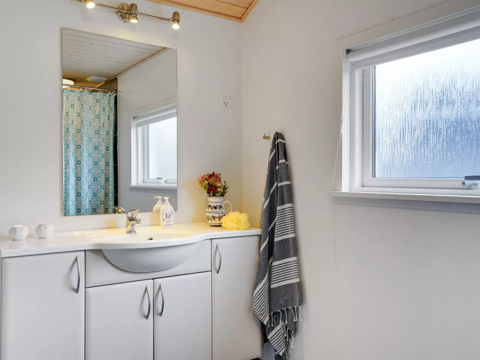 "Daina" - 400m to the fjord-Binnen